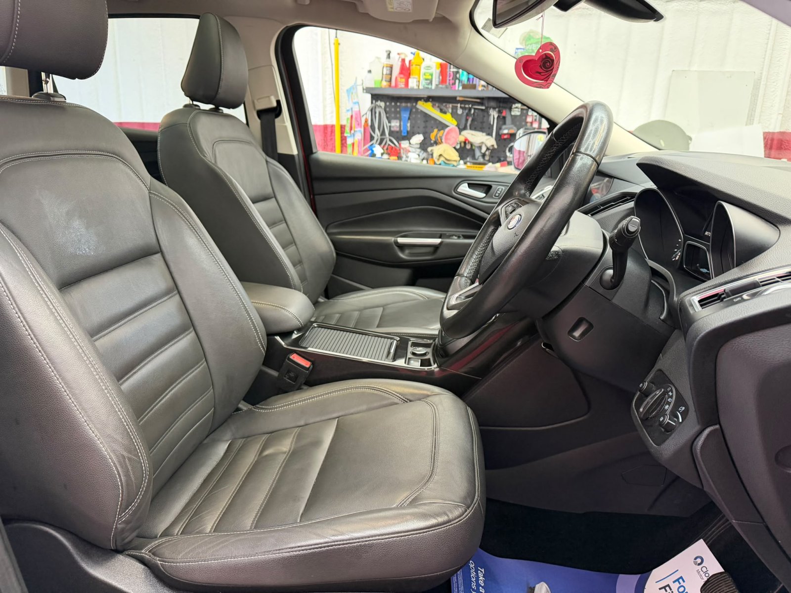 Ford Kuga - Image 13