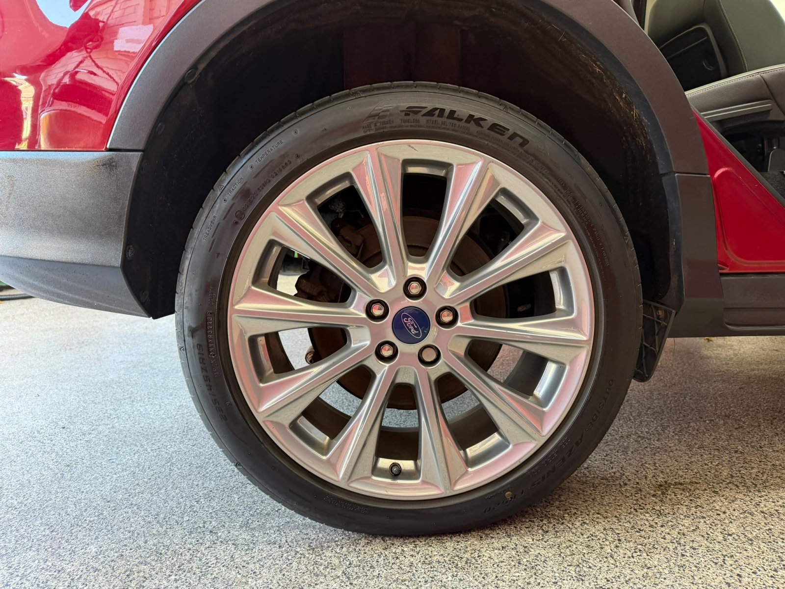 Ford Kuga - Image 12
