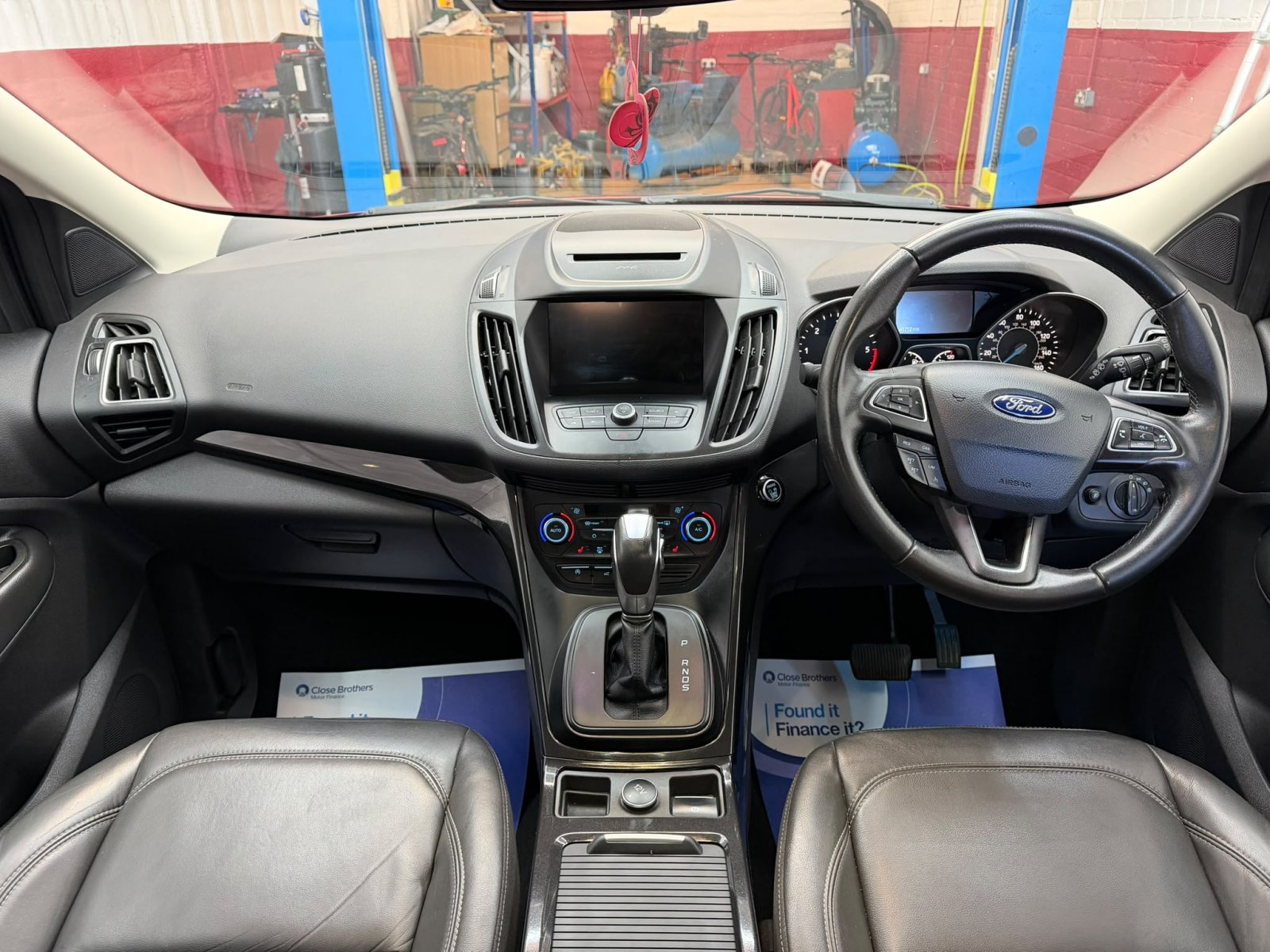 Ford Kuga - Image 20
