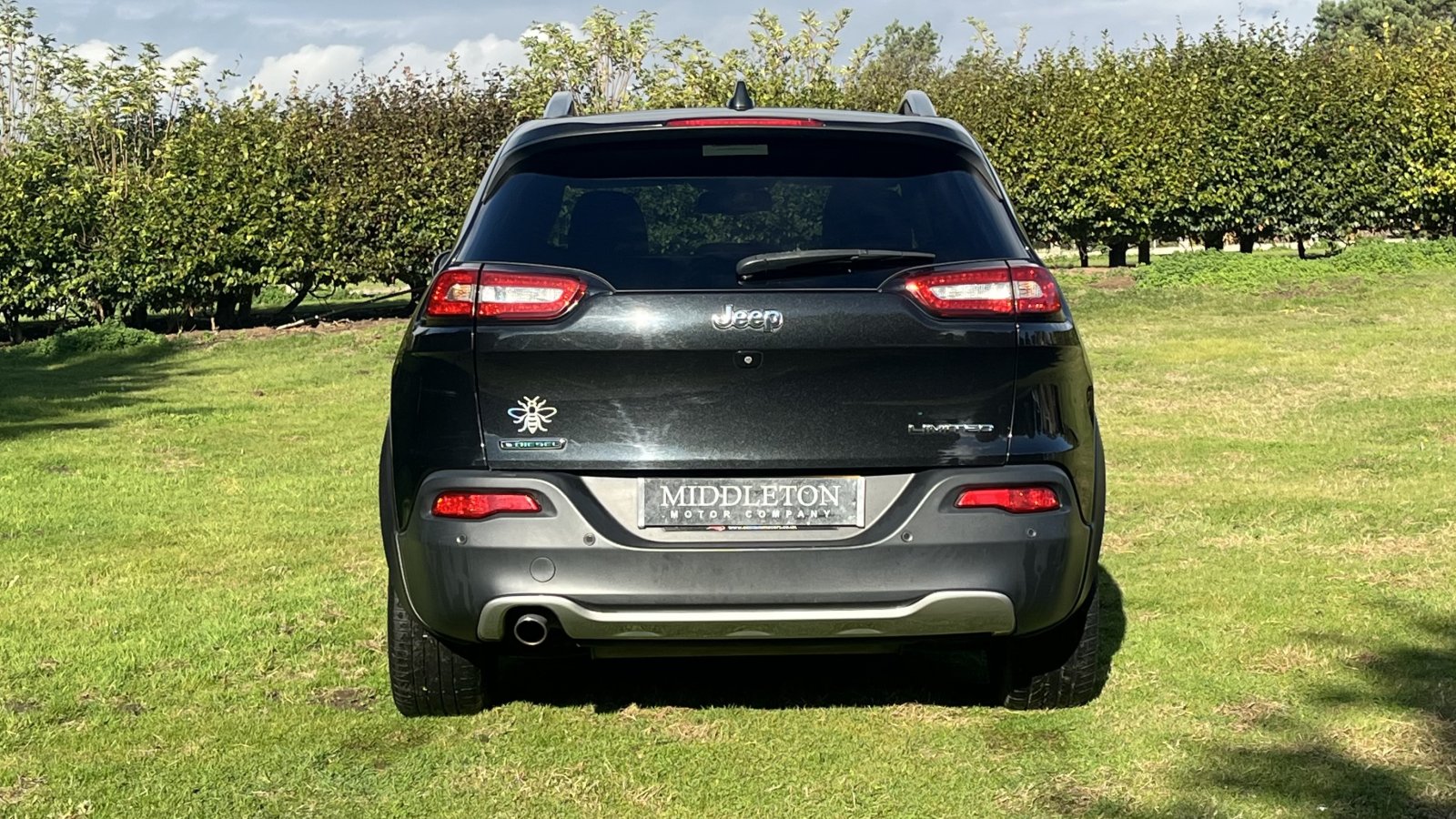 Jeep Cherokee - Image 15