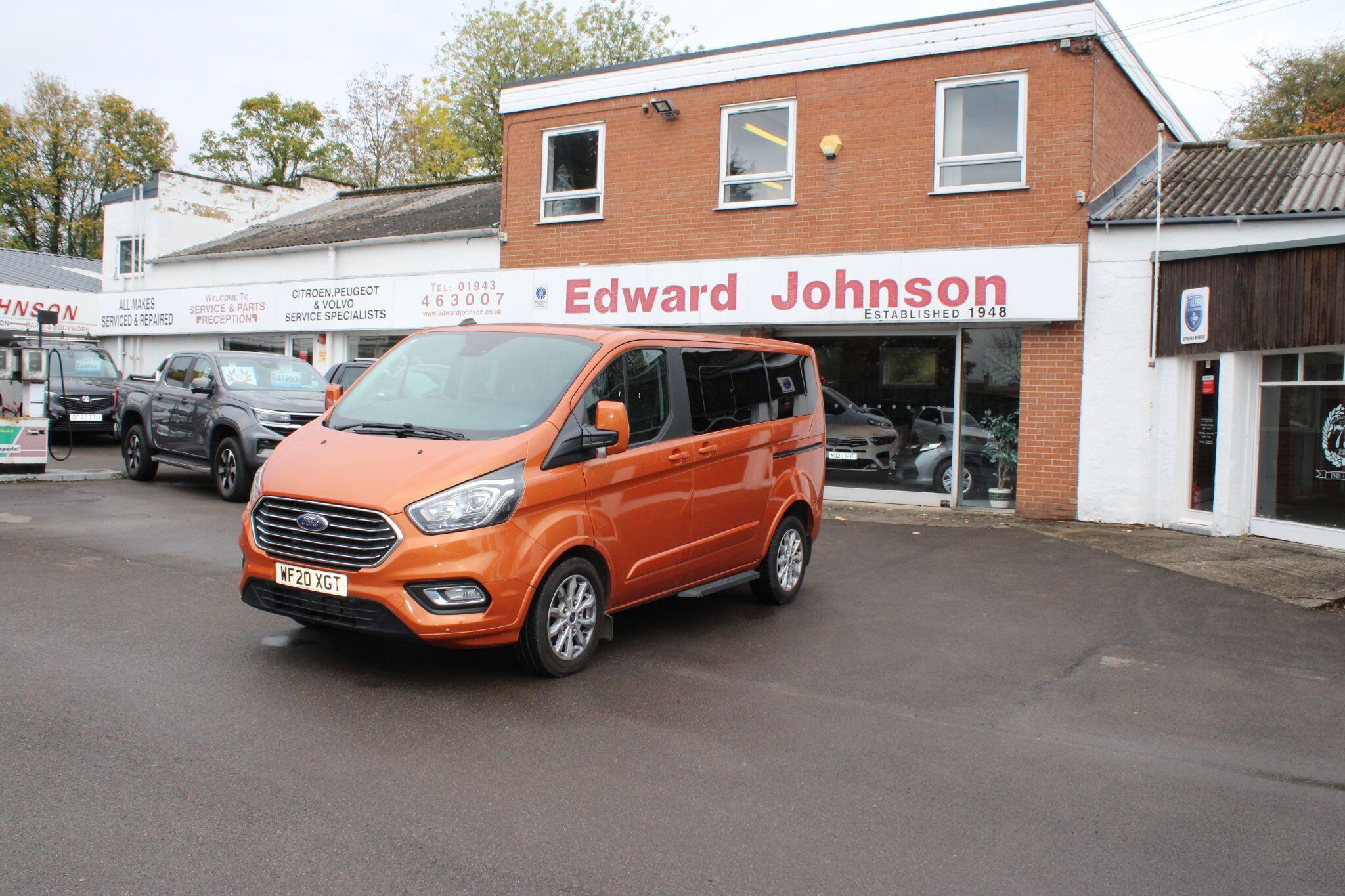 Ford TOURNEO CUSTOM - Image 3