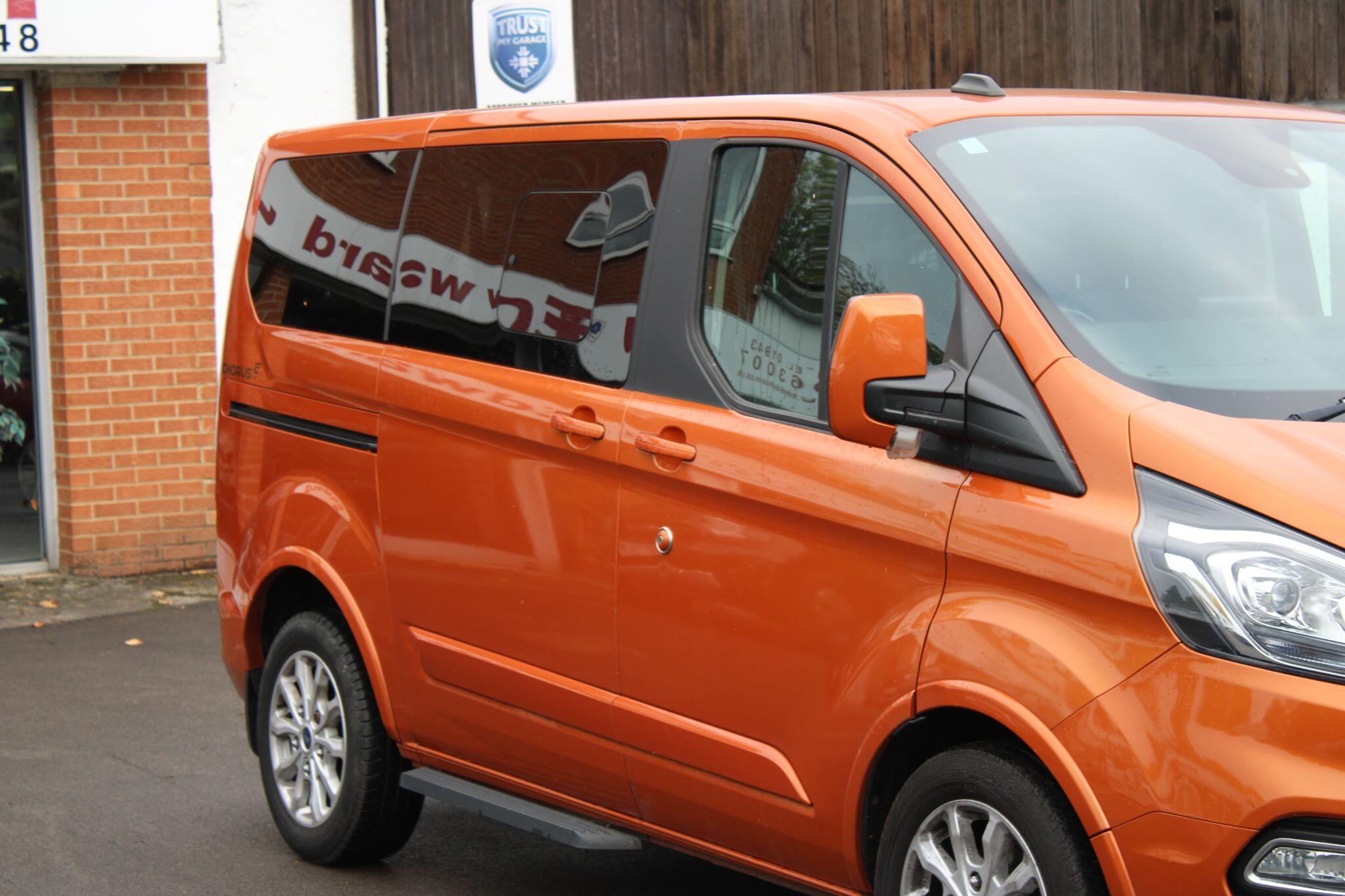 Ford TOURNEO CUSTOM - Image 8