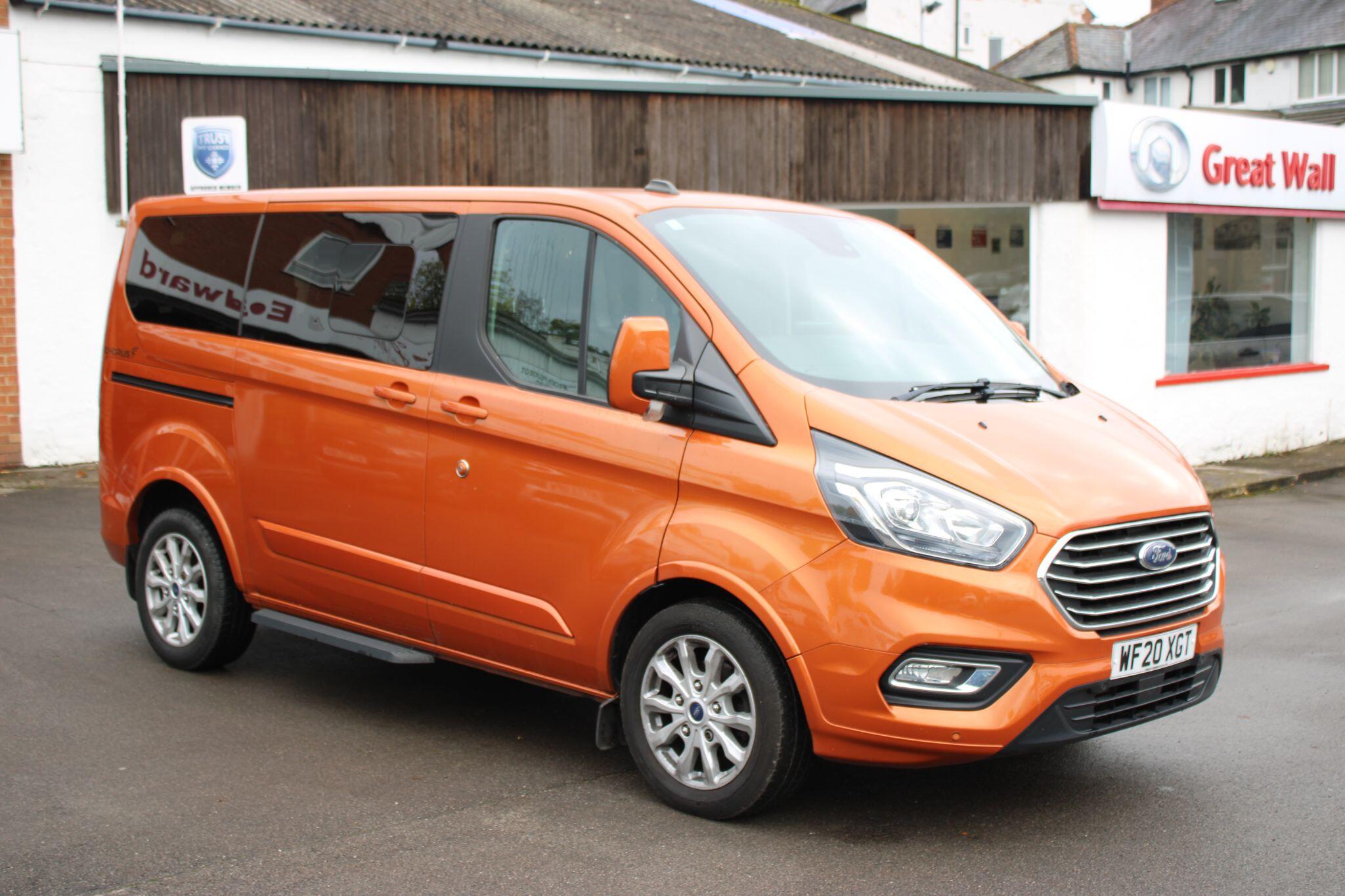 Ford TOURNEO CUSTOM - Image 10