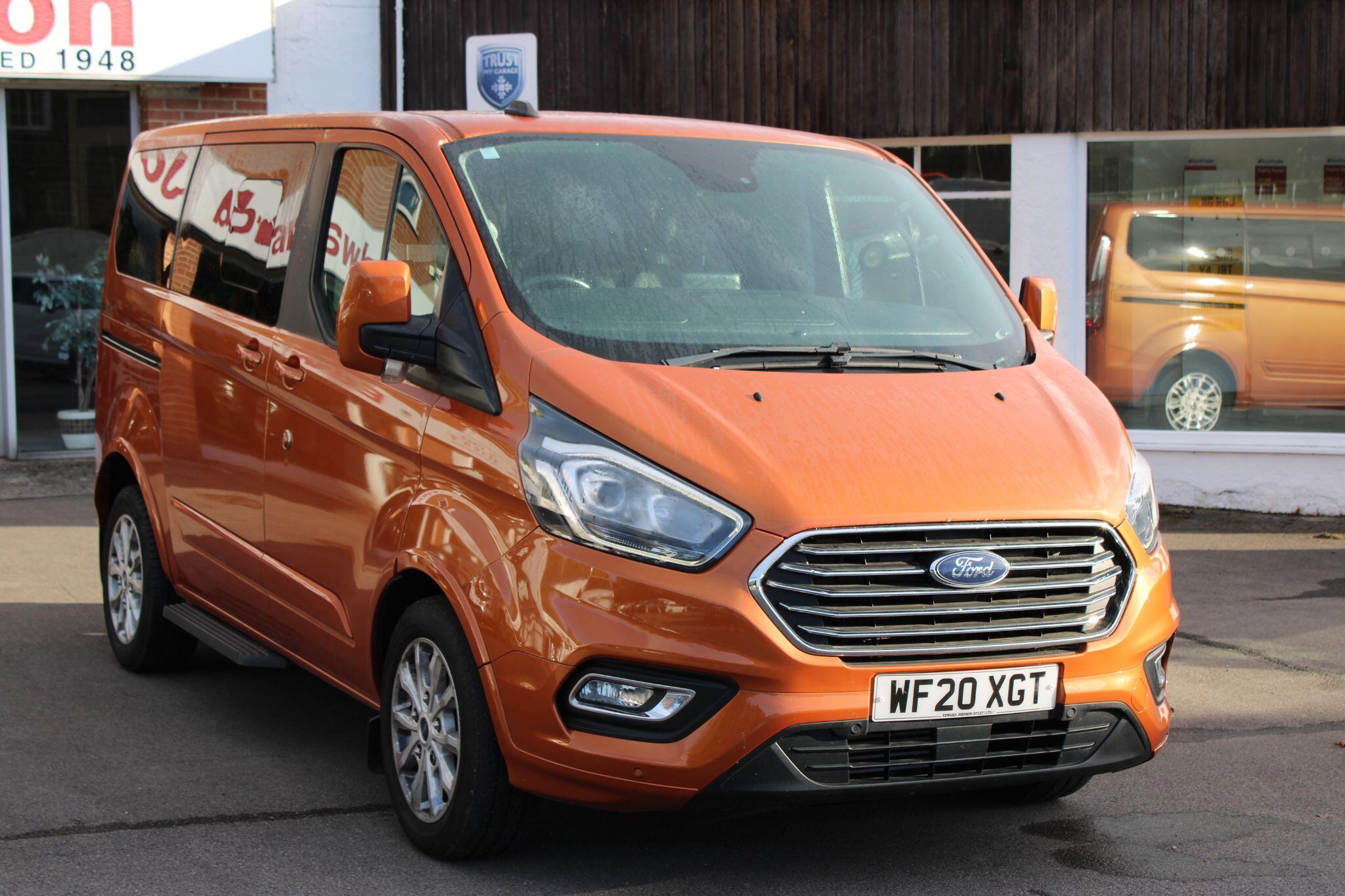 Ford TOURNEO CUSTOM - Image 13