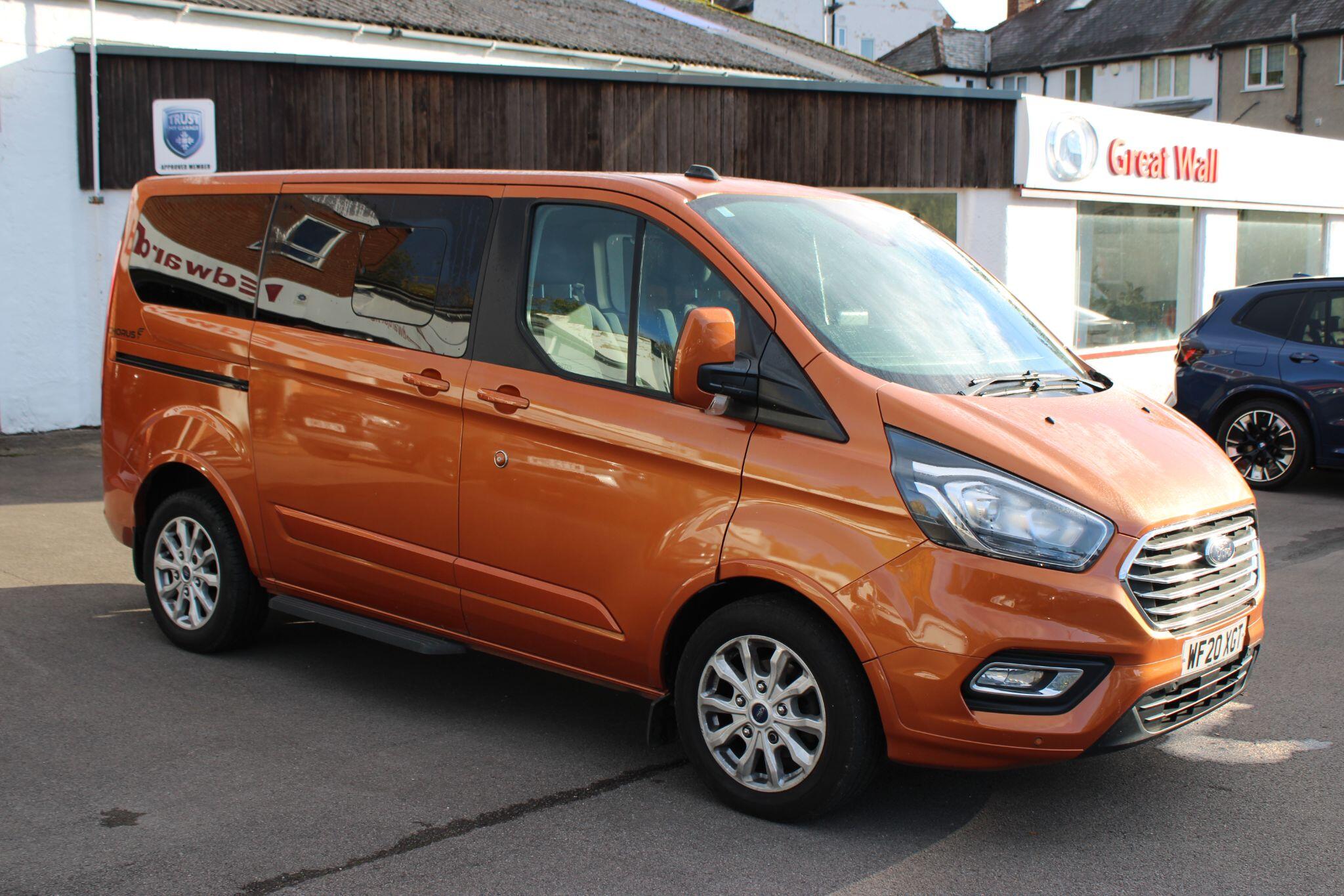 Ford TOURNEO CUSTOM - Image 20