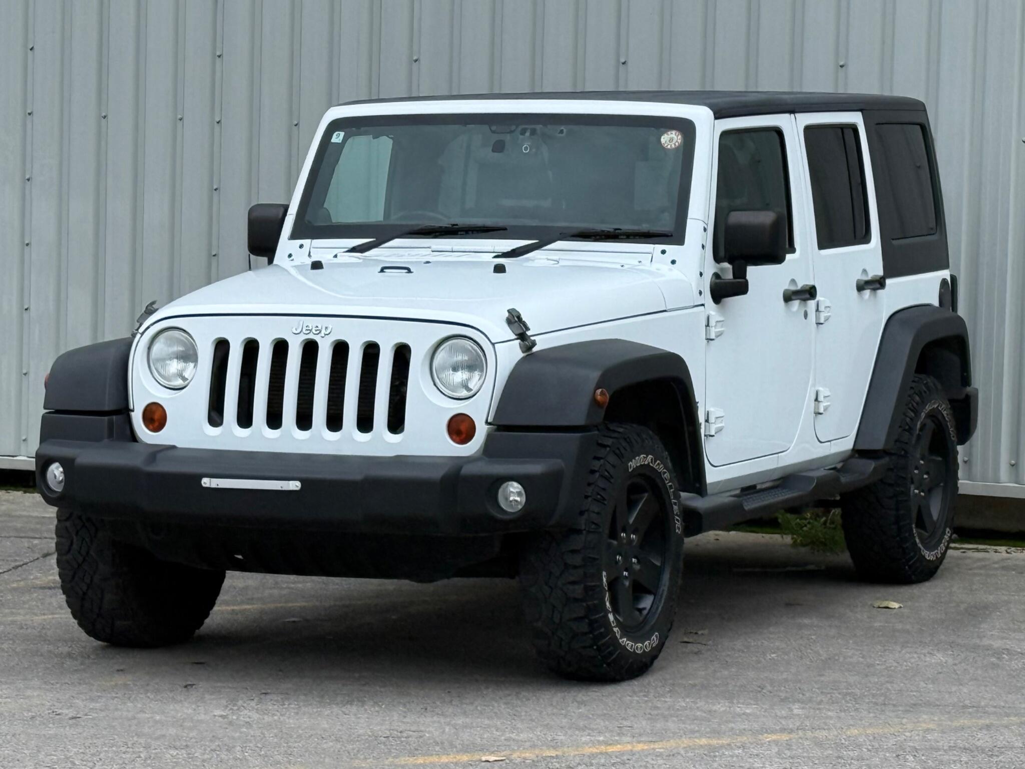 Jeep Wrangler - Image 8