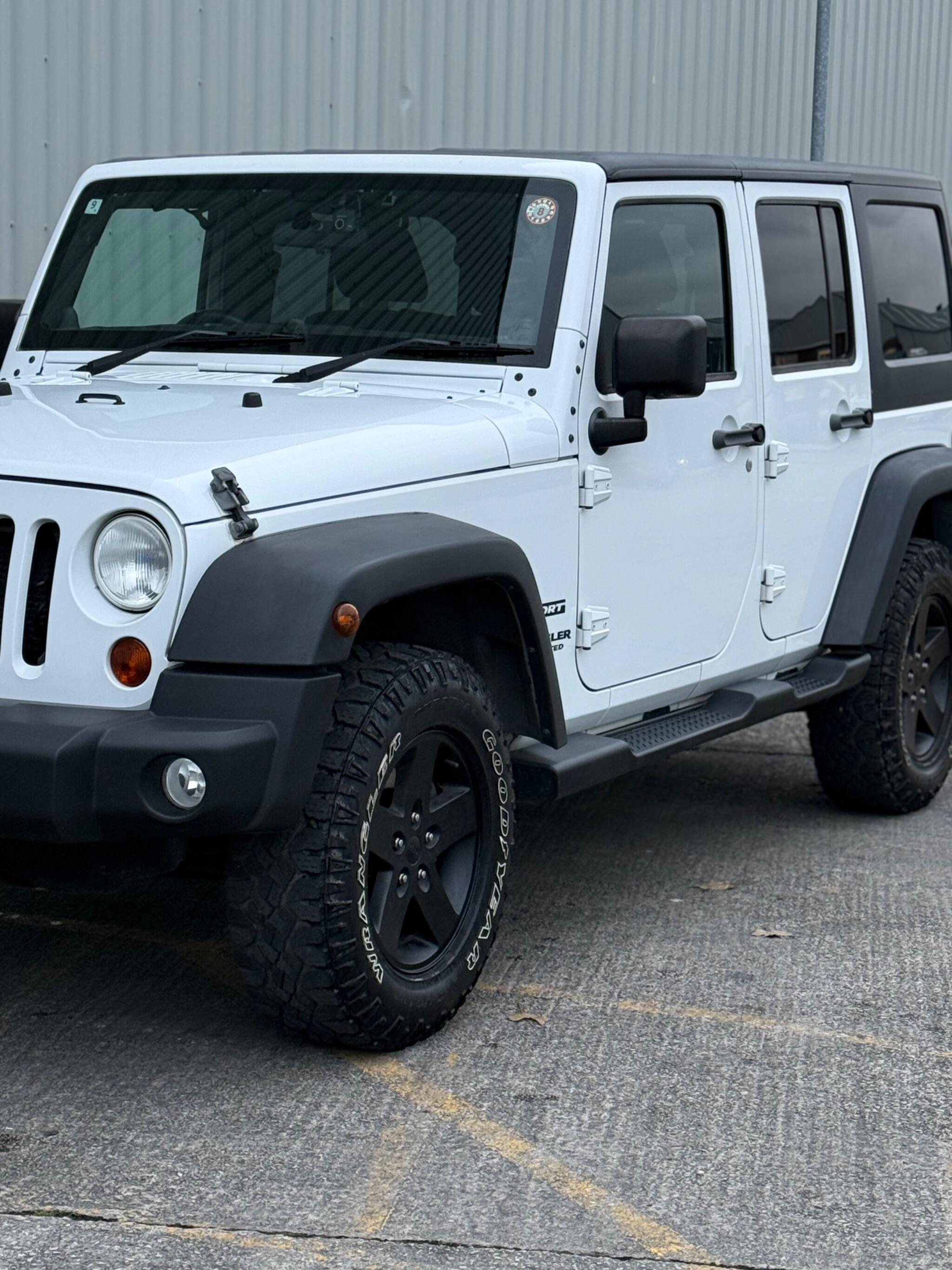 Jeep Wrangler - Image 17