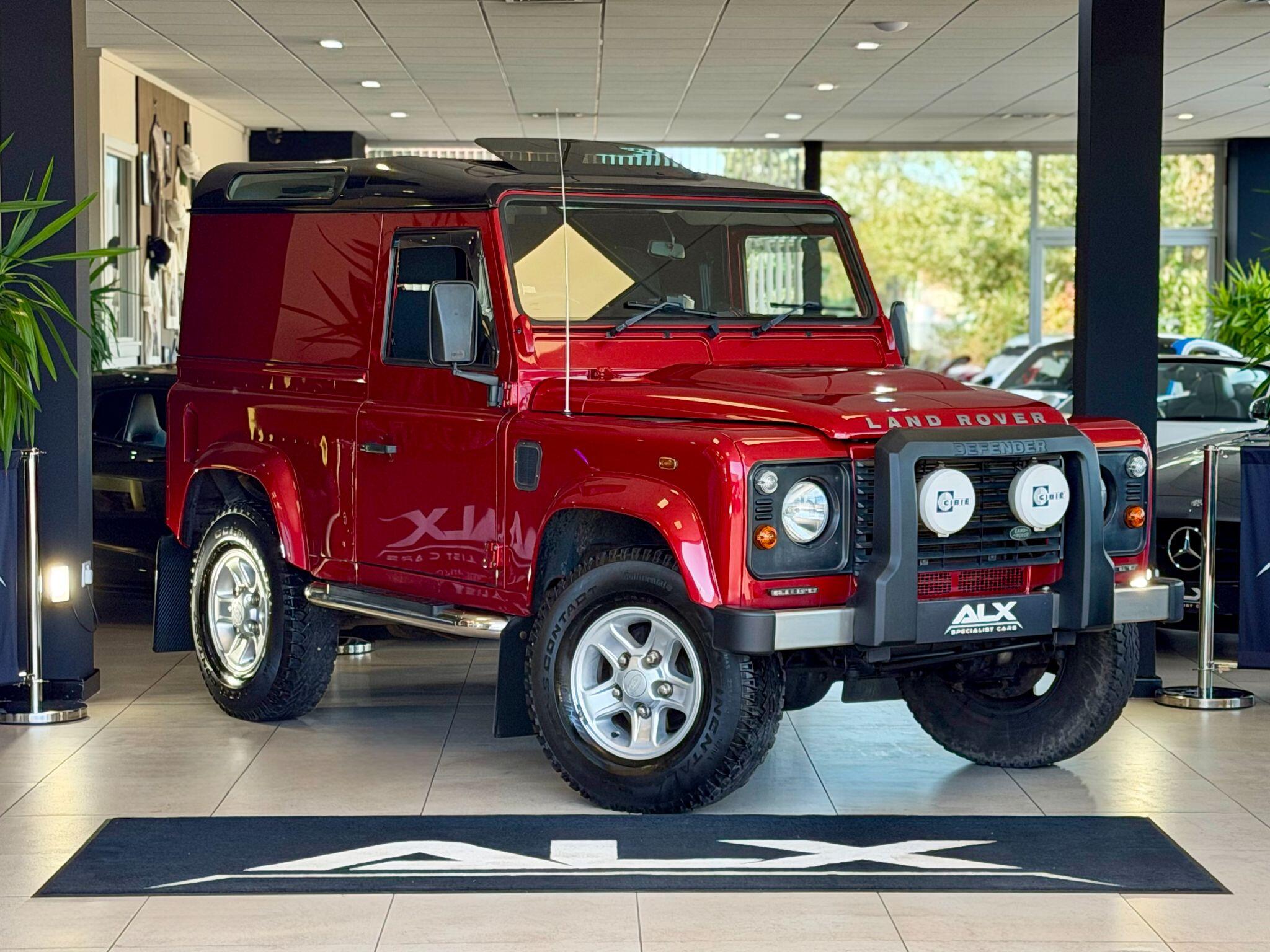 Land Rover Defender 90