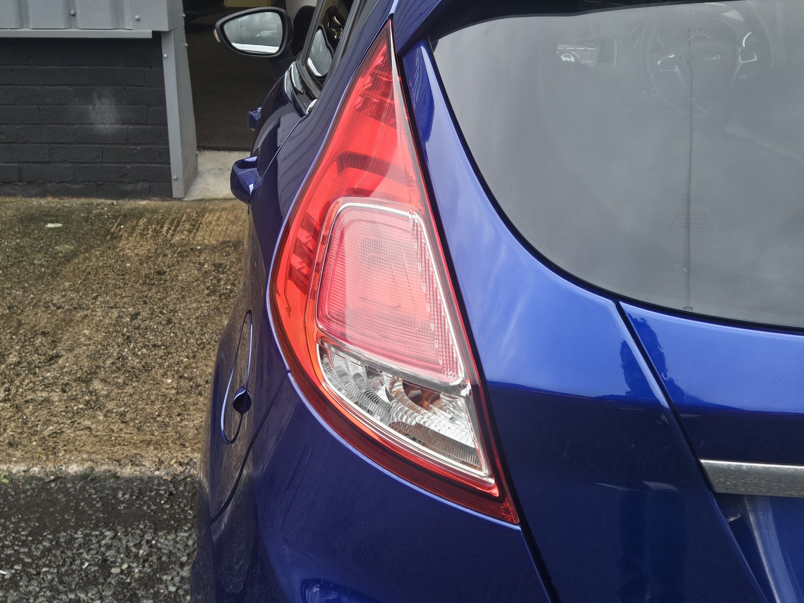 Ford Fiesta - Image 15