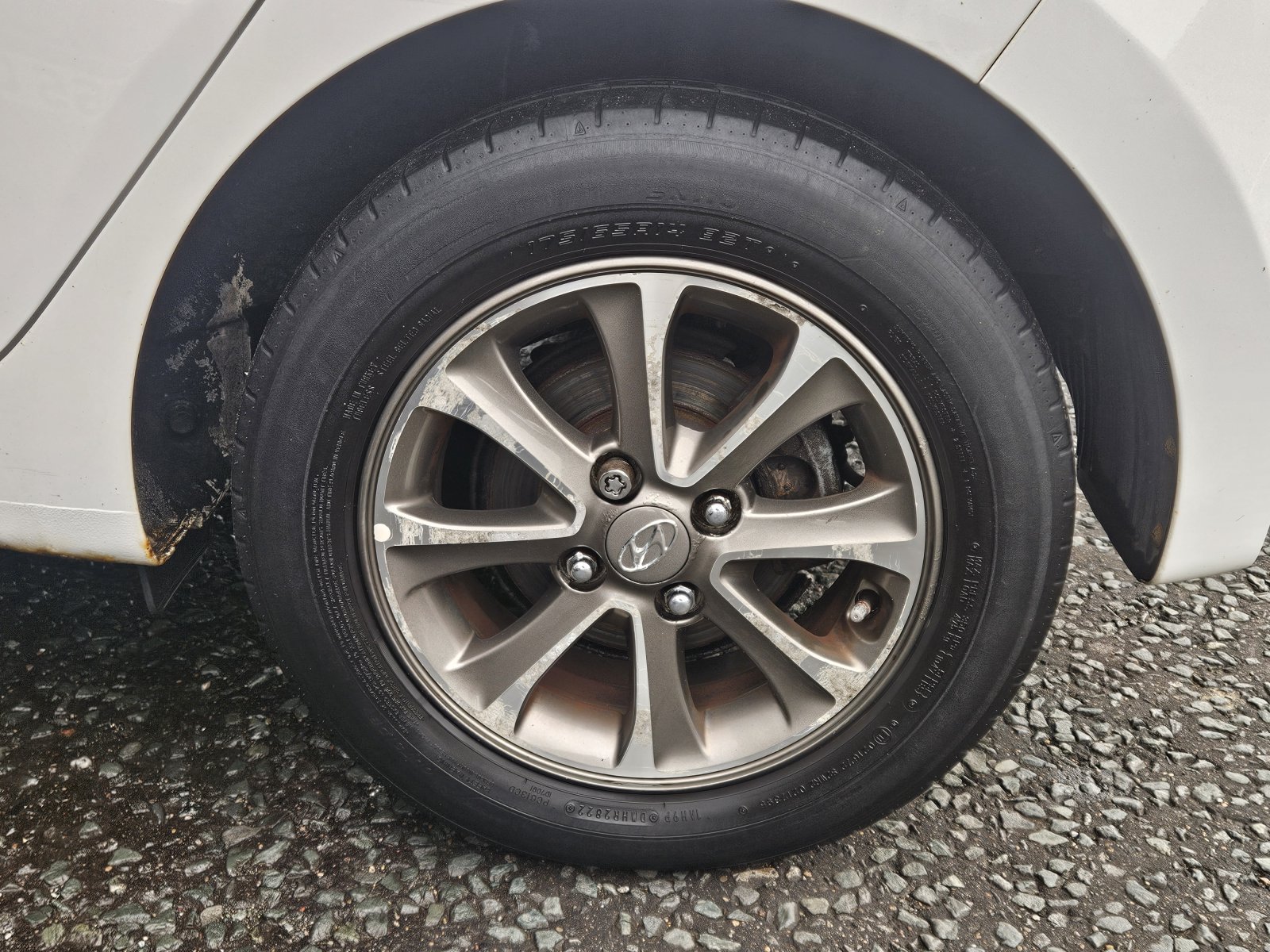 Hyundai i10 - Image 11