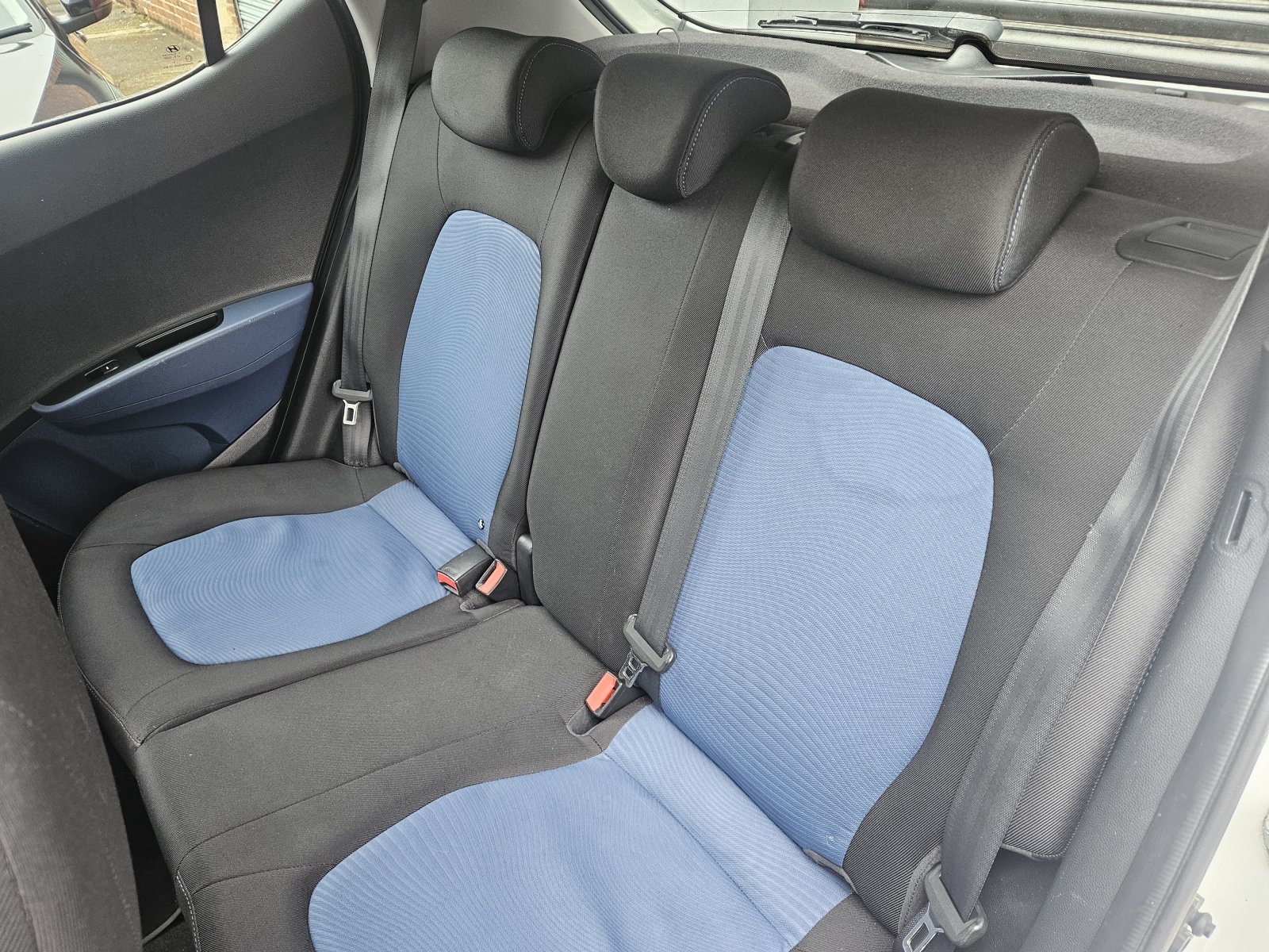 Hyundai i10 - Image 15