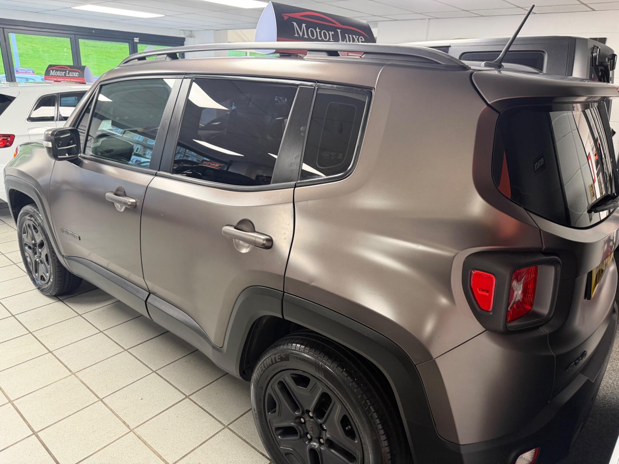 Jeep Renegade - Image 7