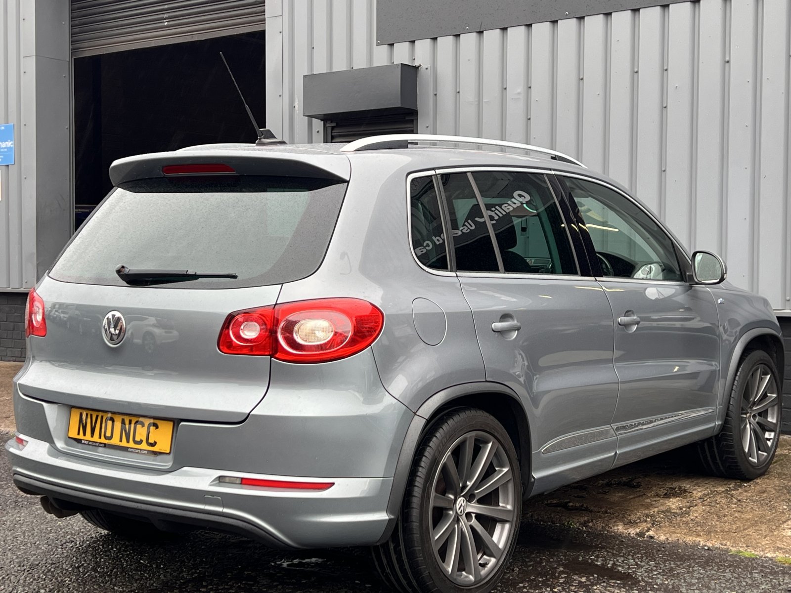 Volkswagen Tiguan - Image 6