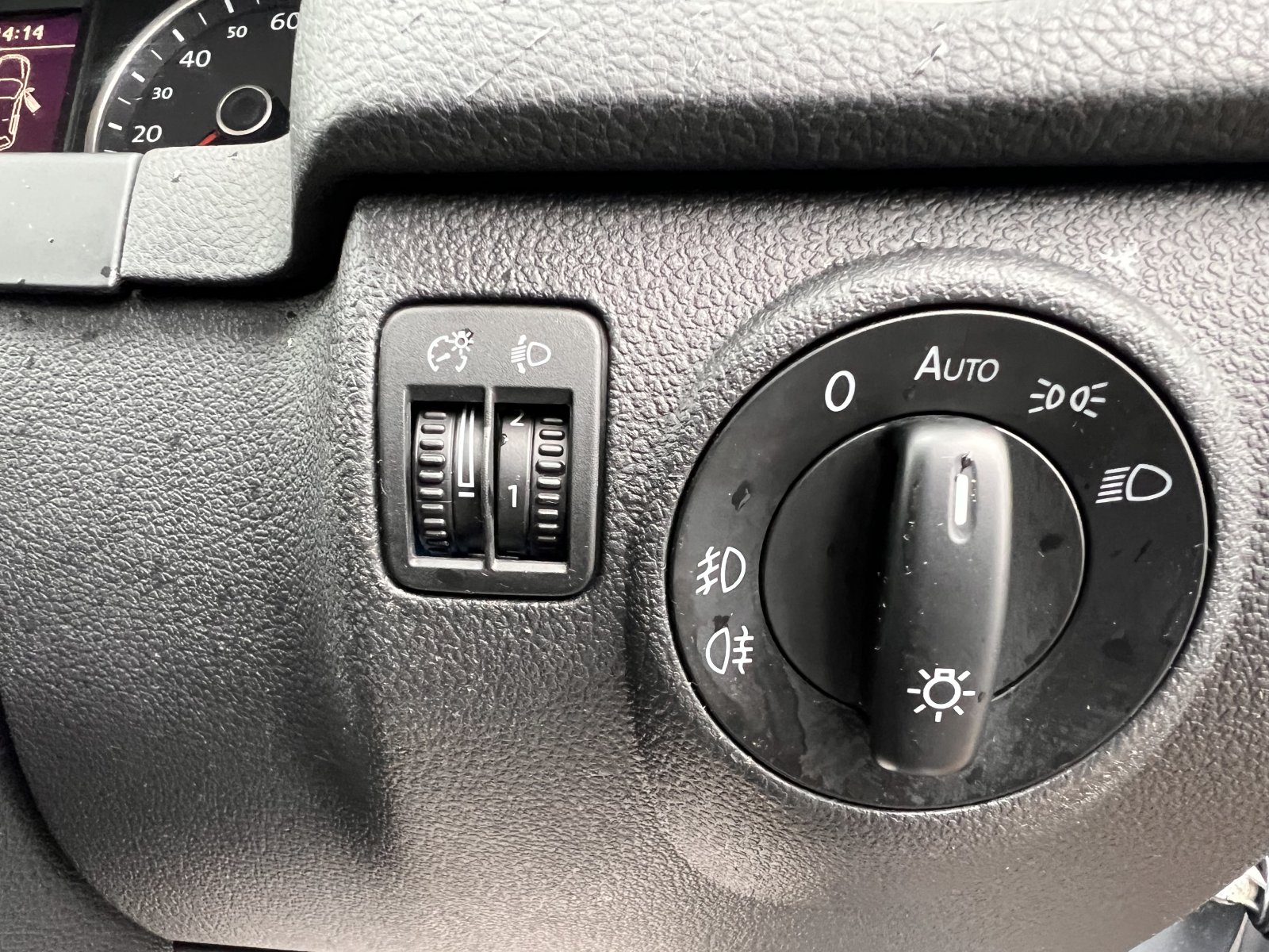 Volkswagen Tiguan - Image 19