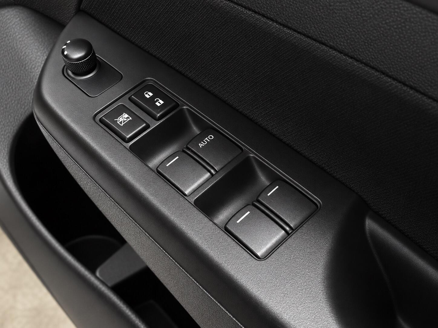 Suzuki Swift - Image 11