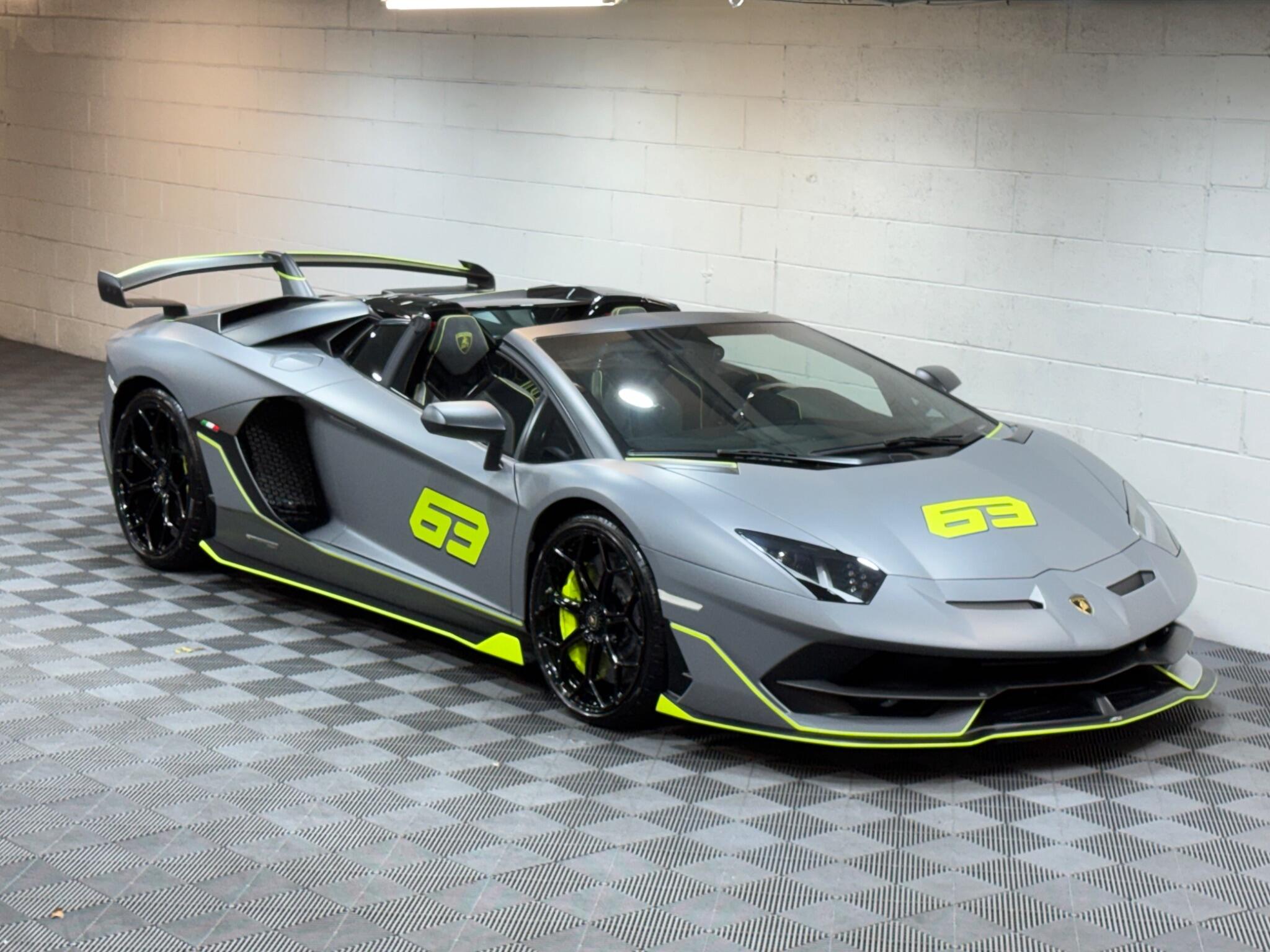 Lamborghini Aventador