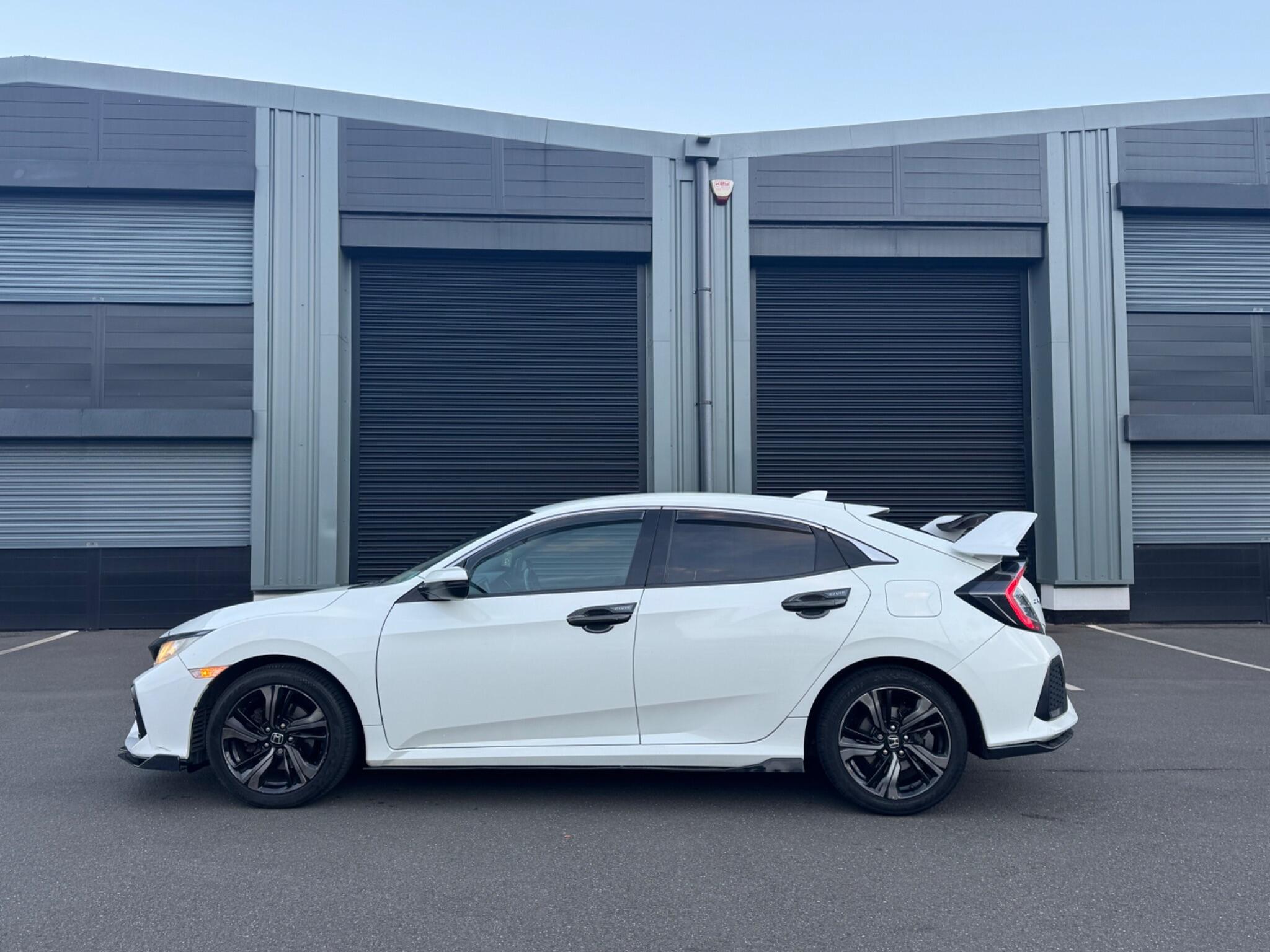 Honda Civic - Image 11