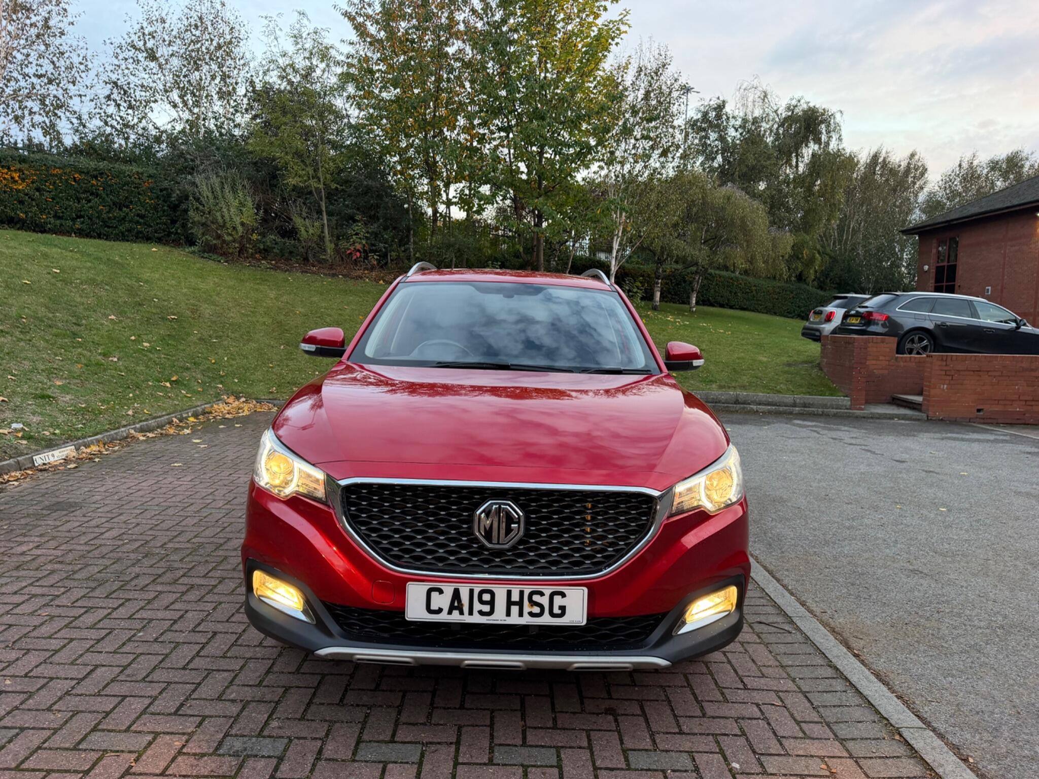 MG MG ZS - Image 3
