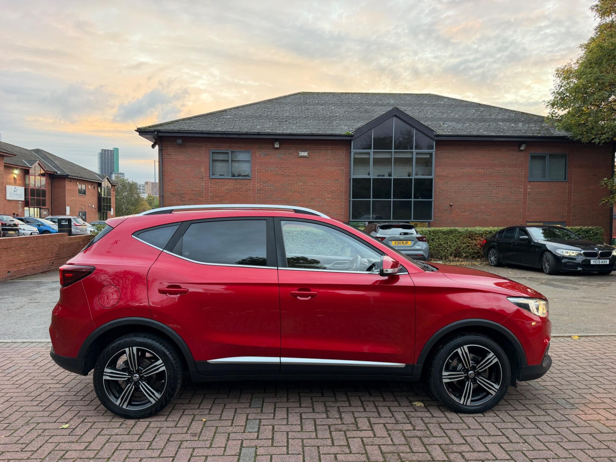 MG MG ZS - Image 10