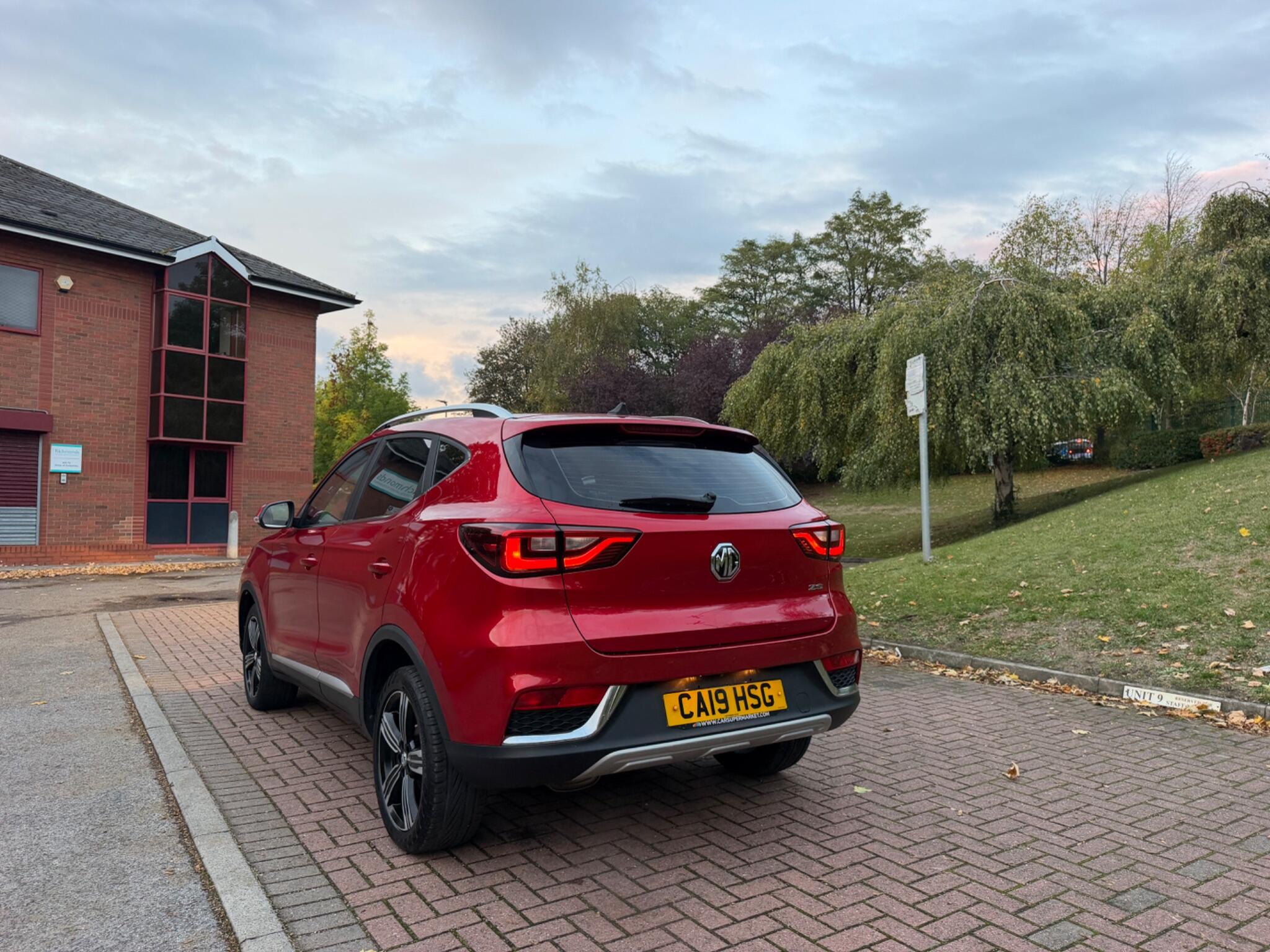 MG MG ZS - Image 13