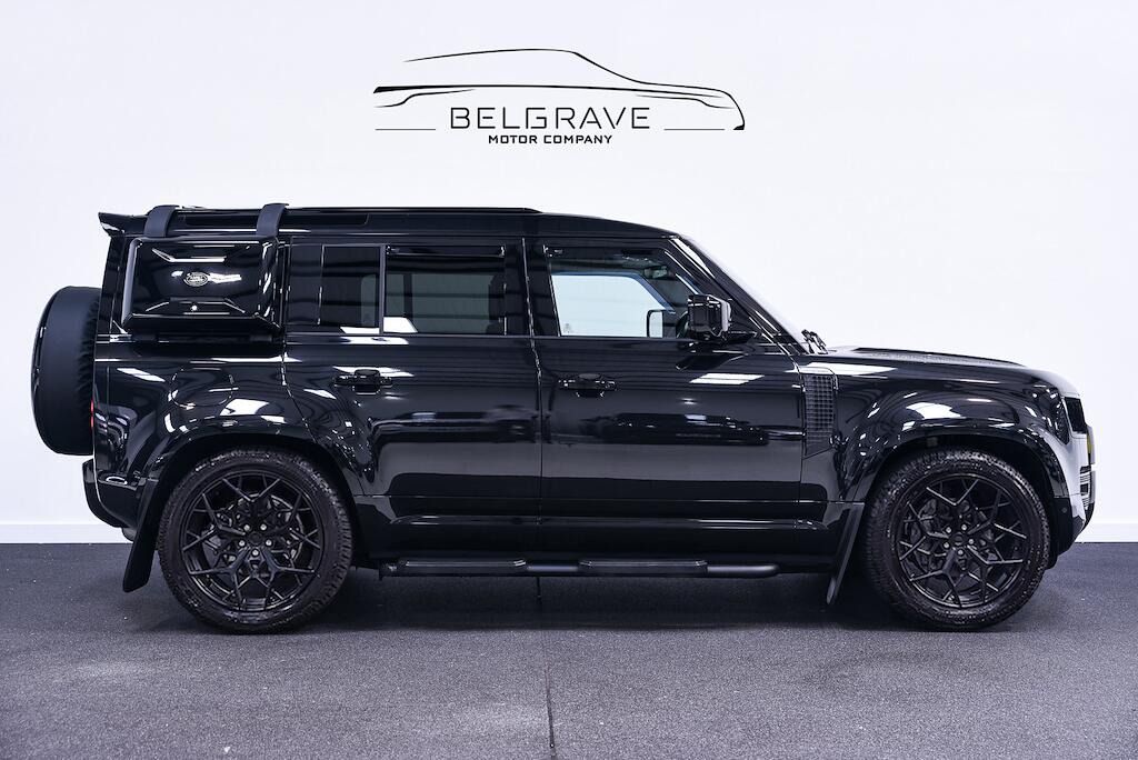 Land Rover Defender 110