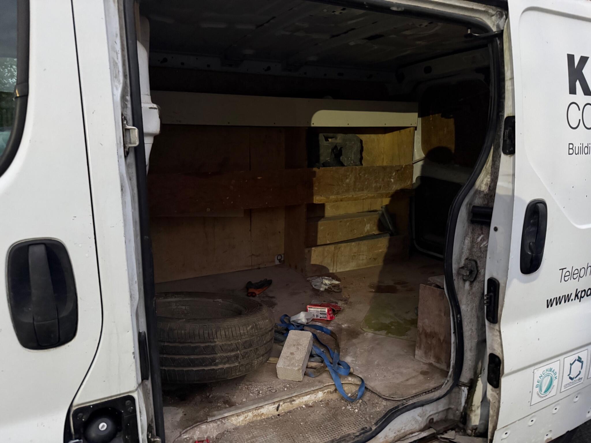Renault Trafic - Image 14