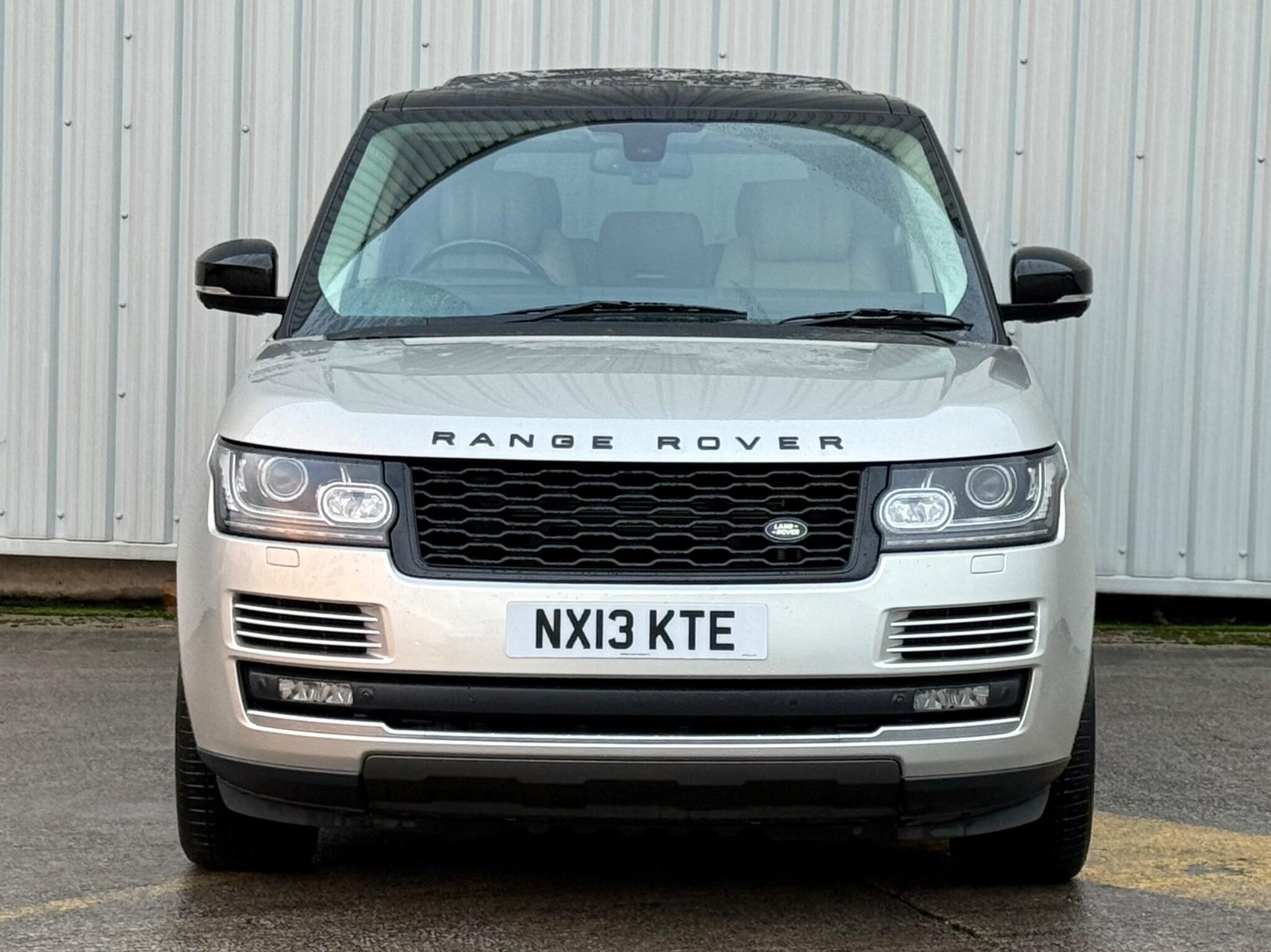Land Rover Range Rover - Image 2