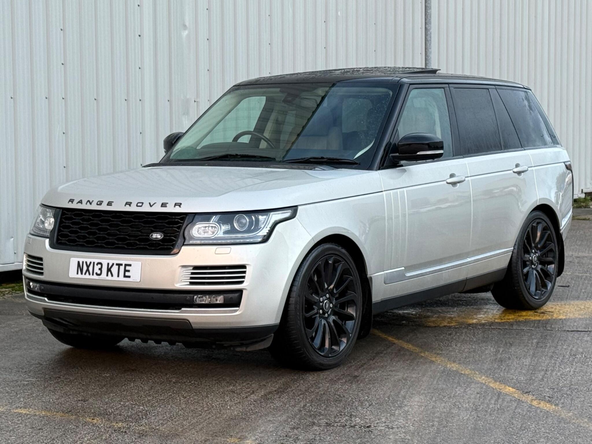 Land Rover Range Rover - Image 15