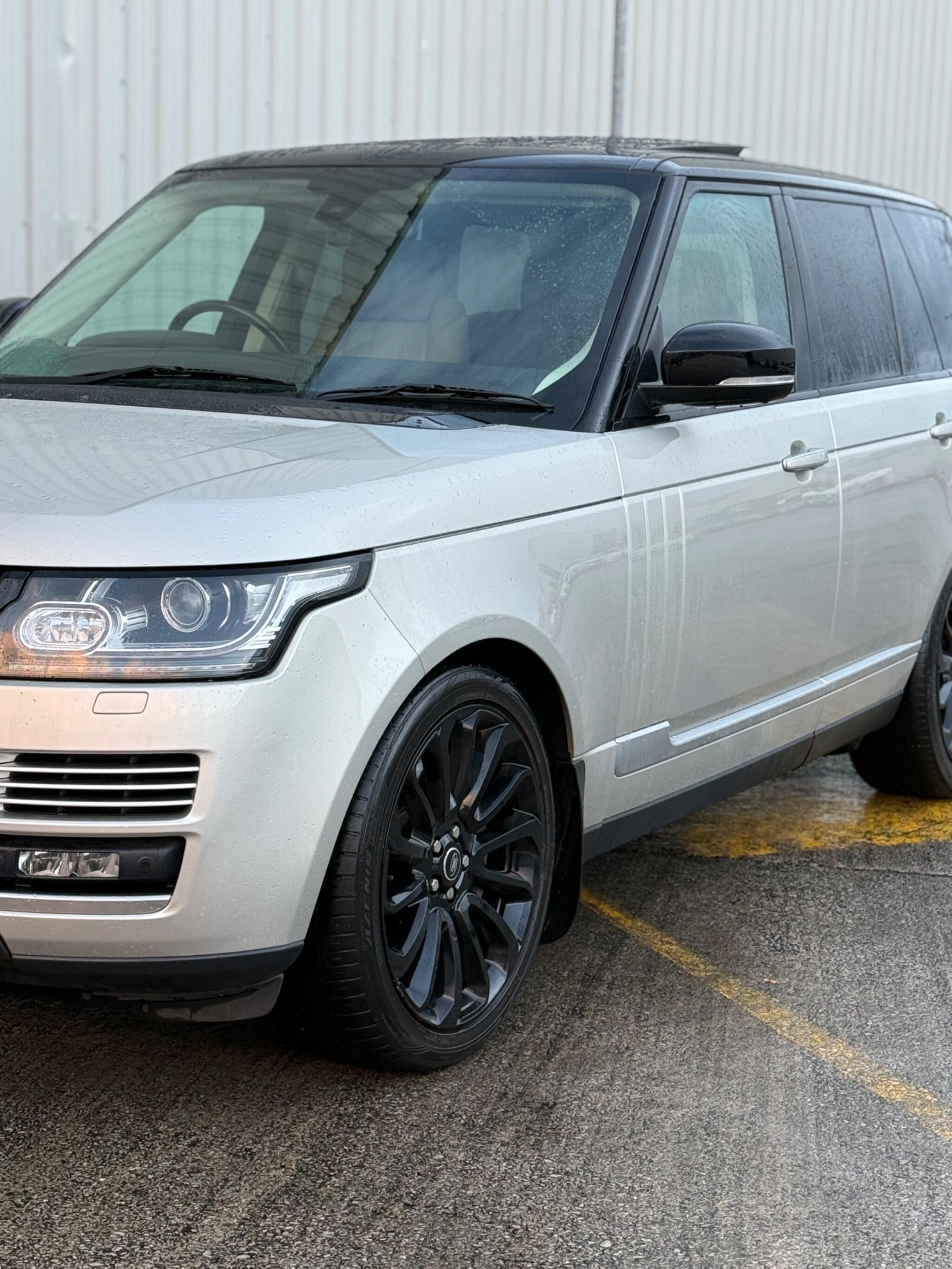 Land Rover Range Rover - Image 16