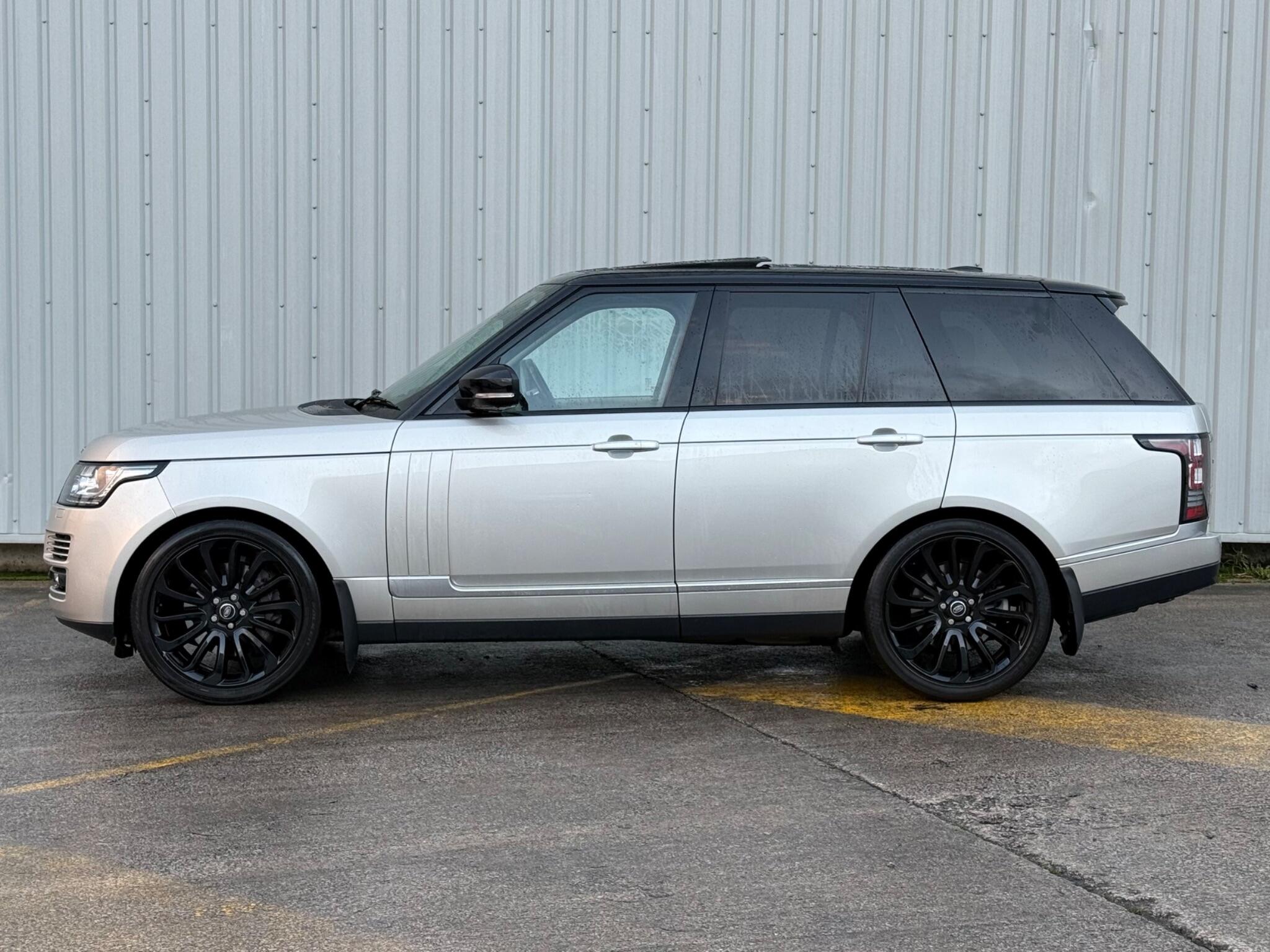 Land Rover Range Rover - Image 18