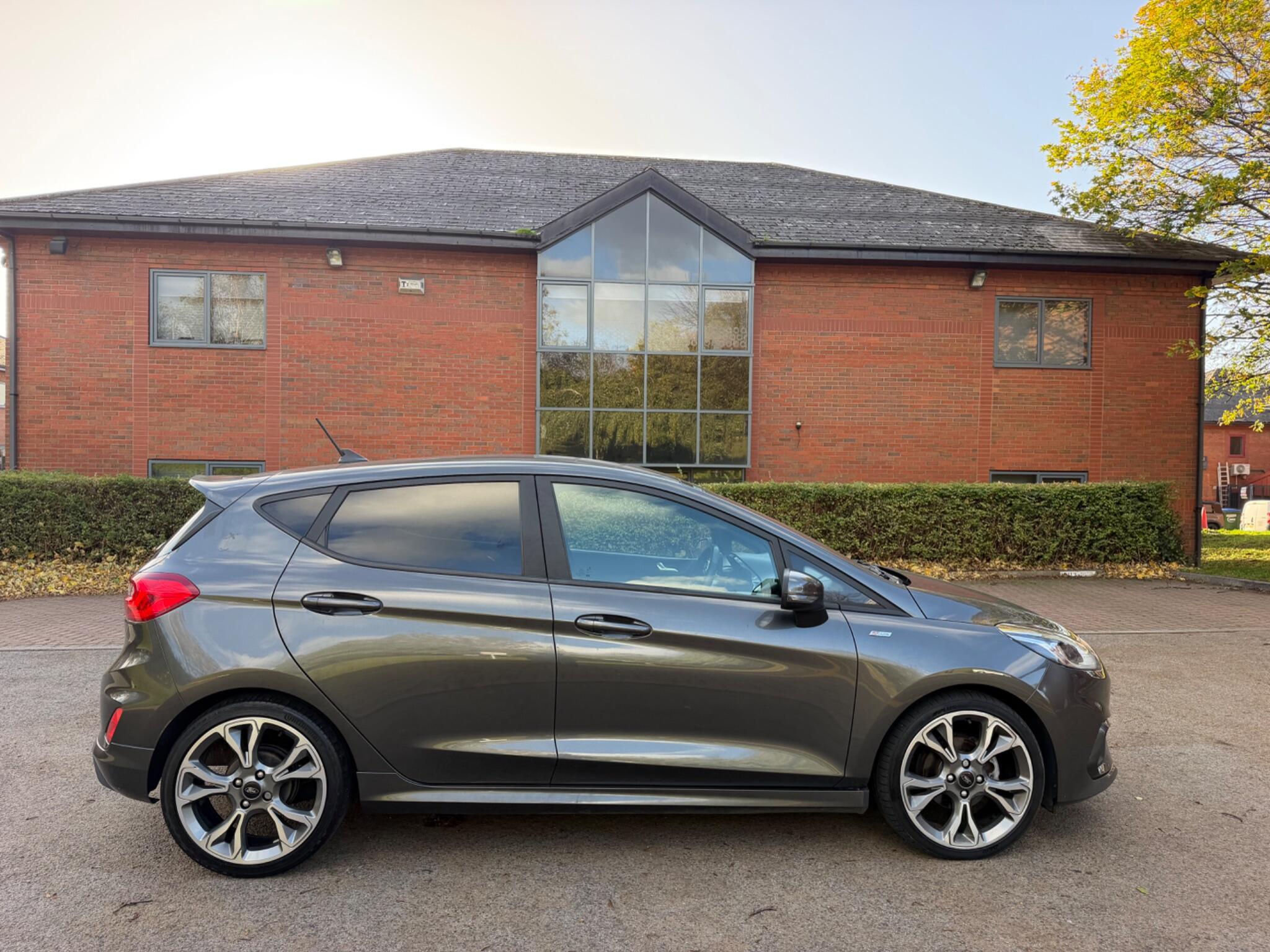 Ford Fiesta - Image 4