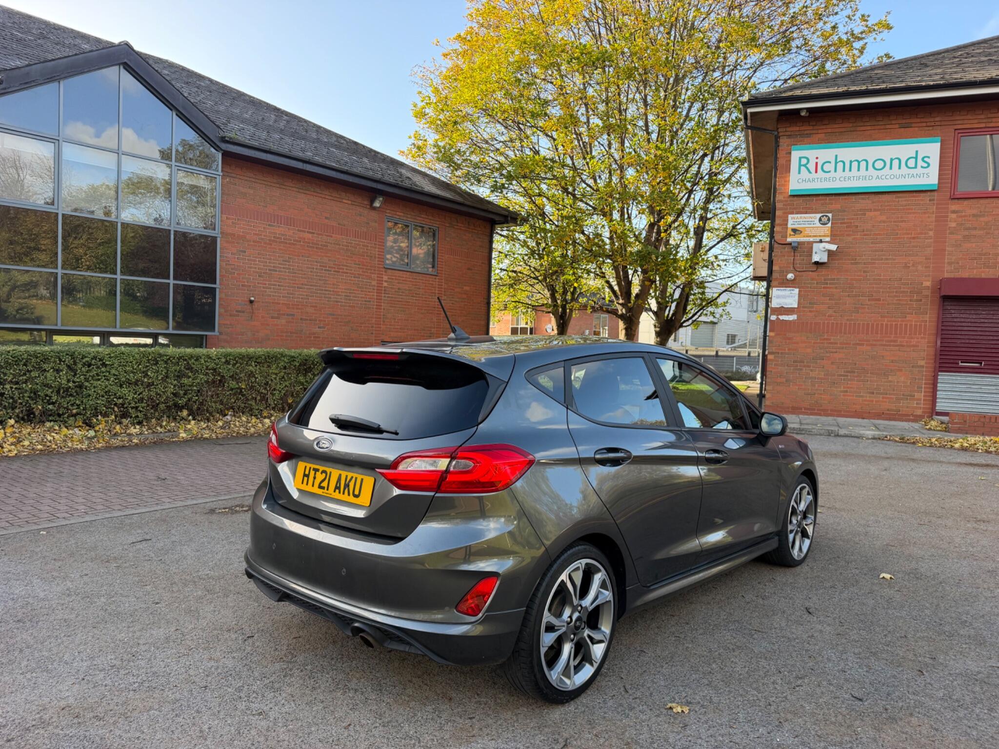 Ford Fiesta - Image 10