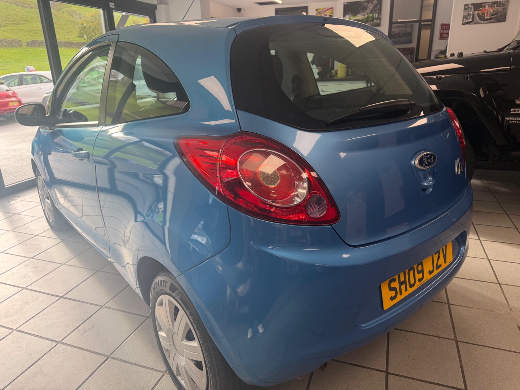 Ford KA - Image 12