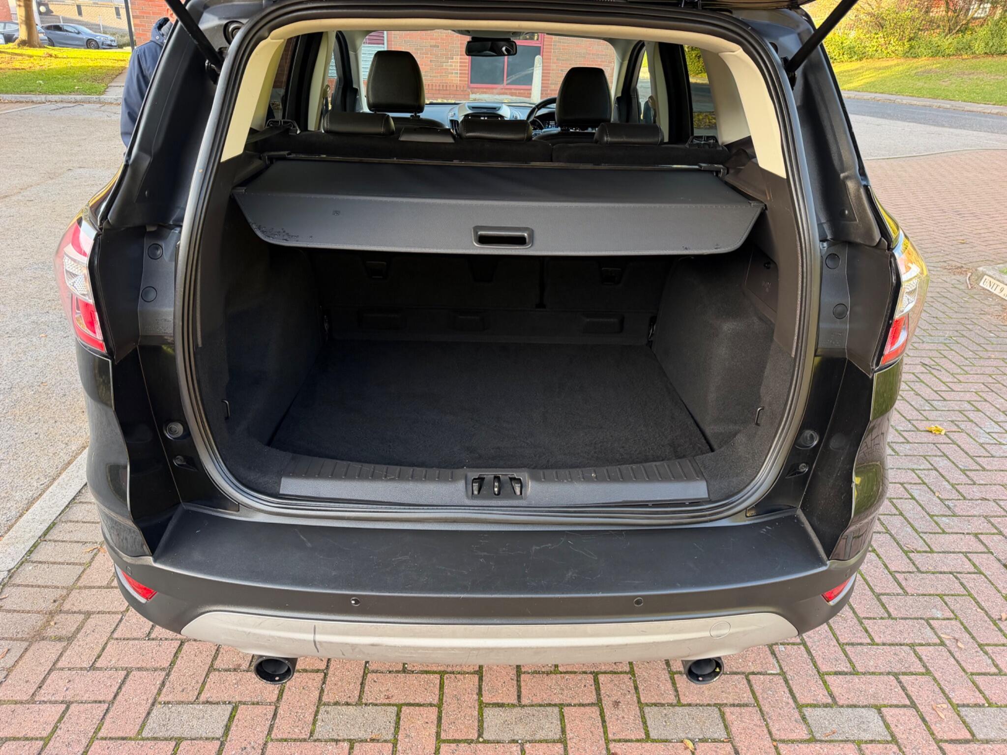 Ford Kuga - Image 13