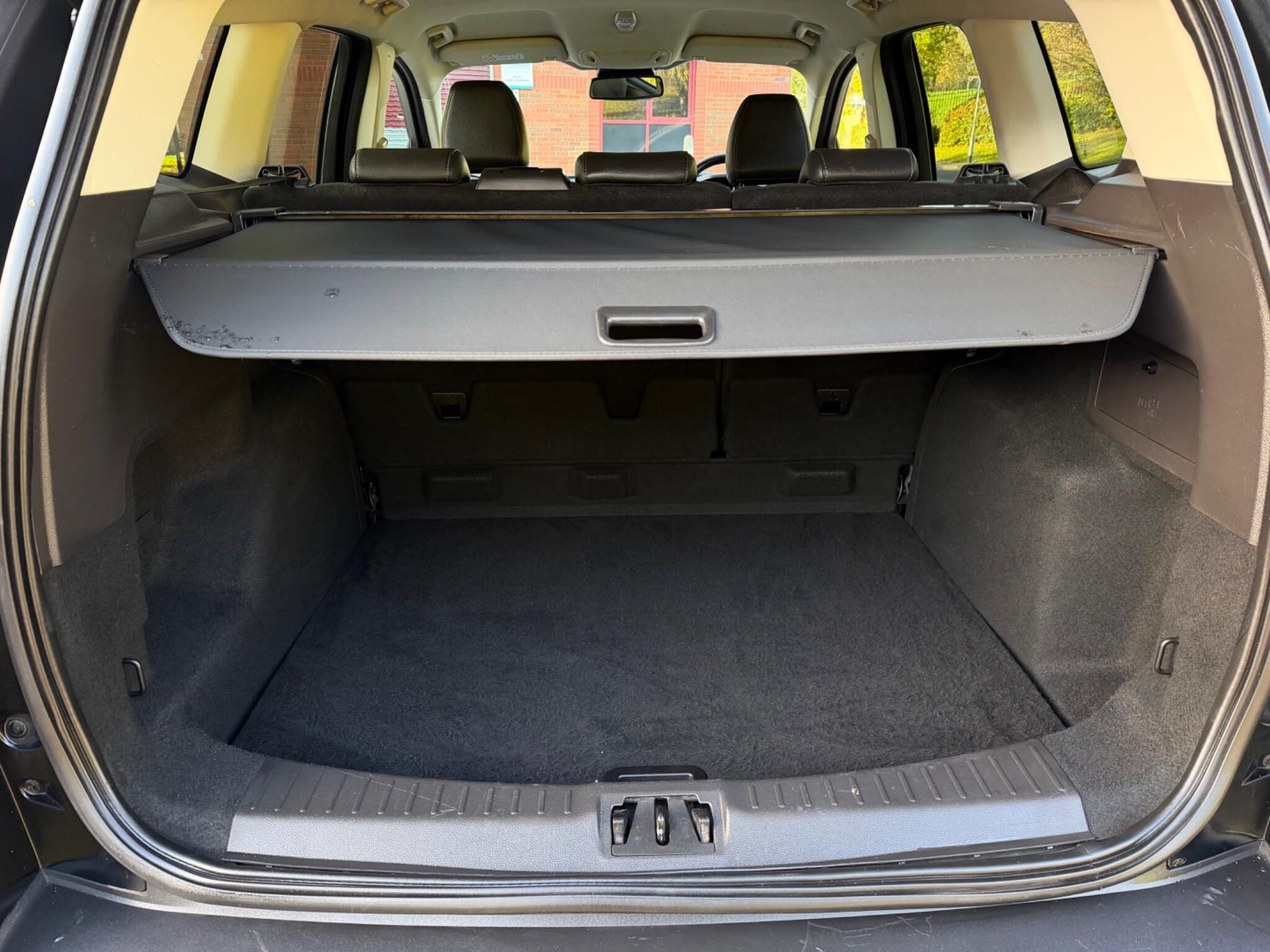 Ford Kuga - Image 15