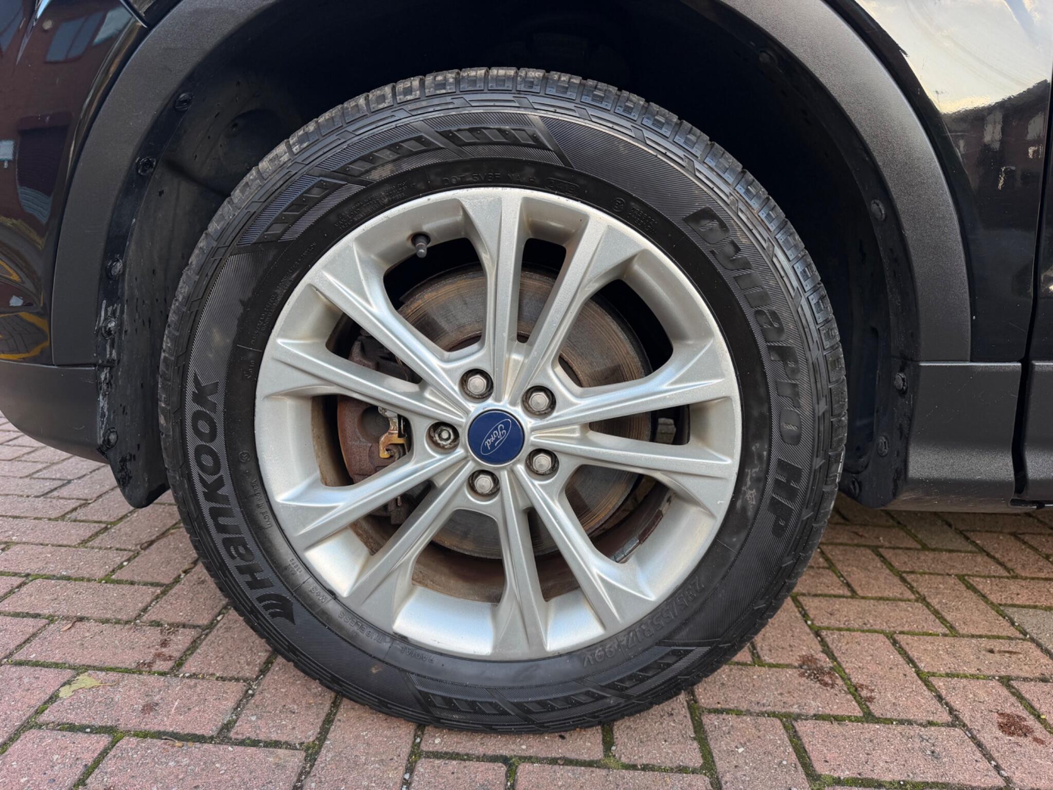 Ford Kuga - Image 20