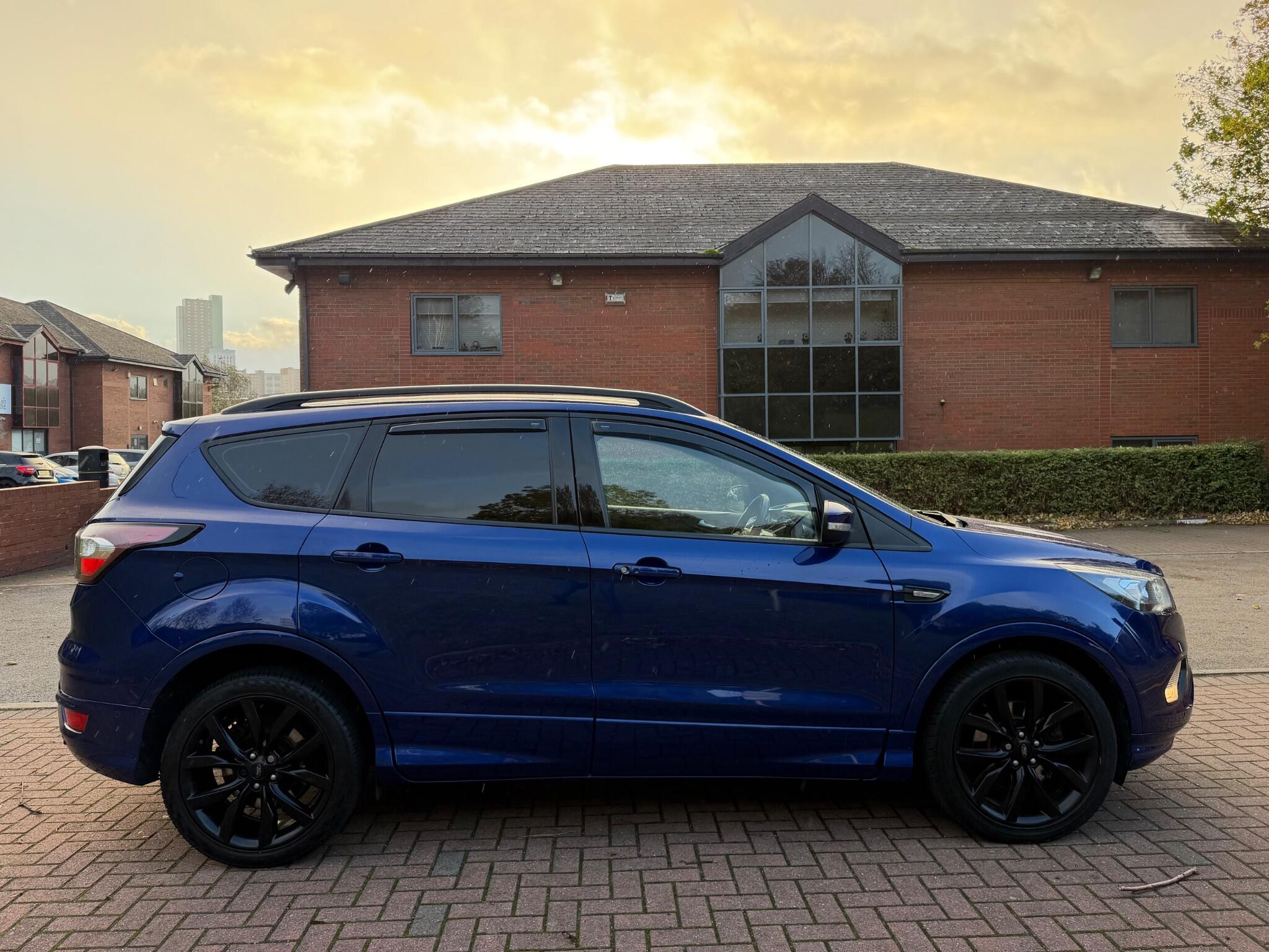 Ford Kuga - Image 3