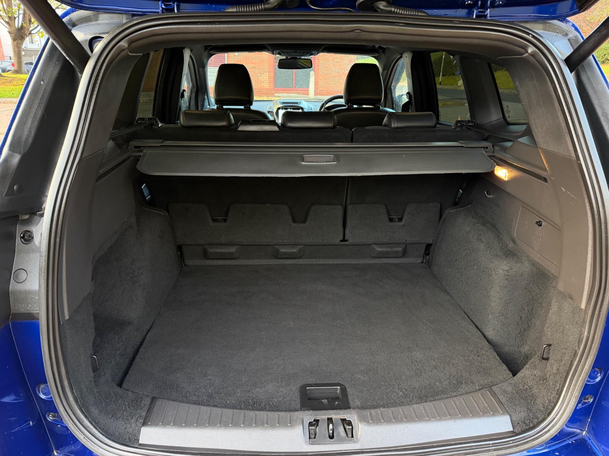Ford Kuga - Image 14