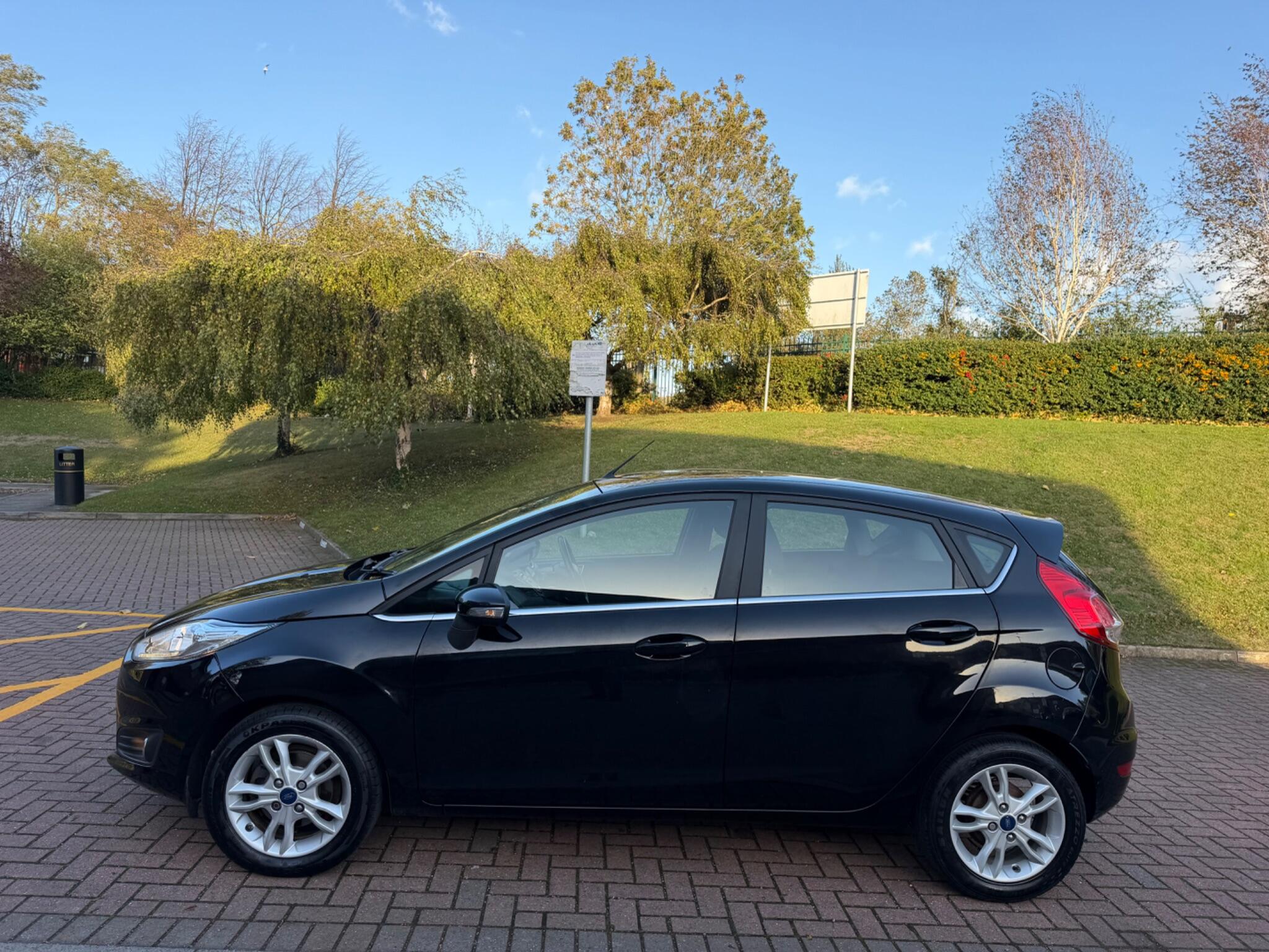 Ford Fiesta - Image 2