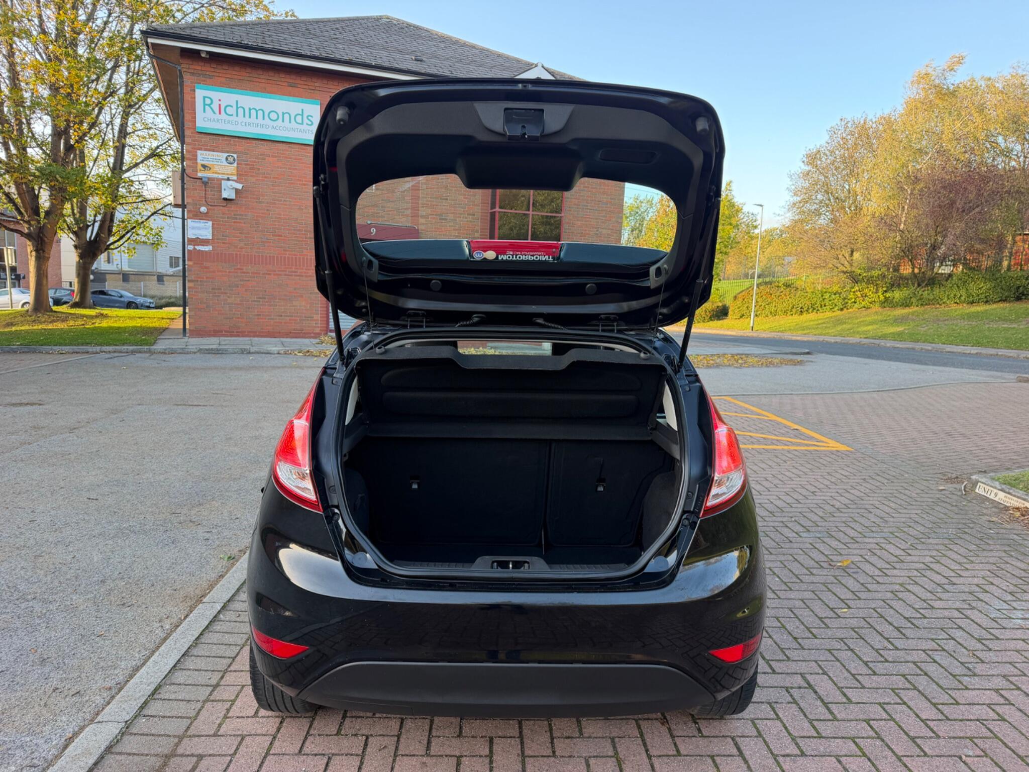 Ford Fiesta - Image 11
