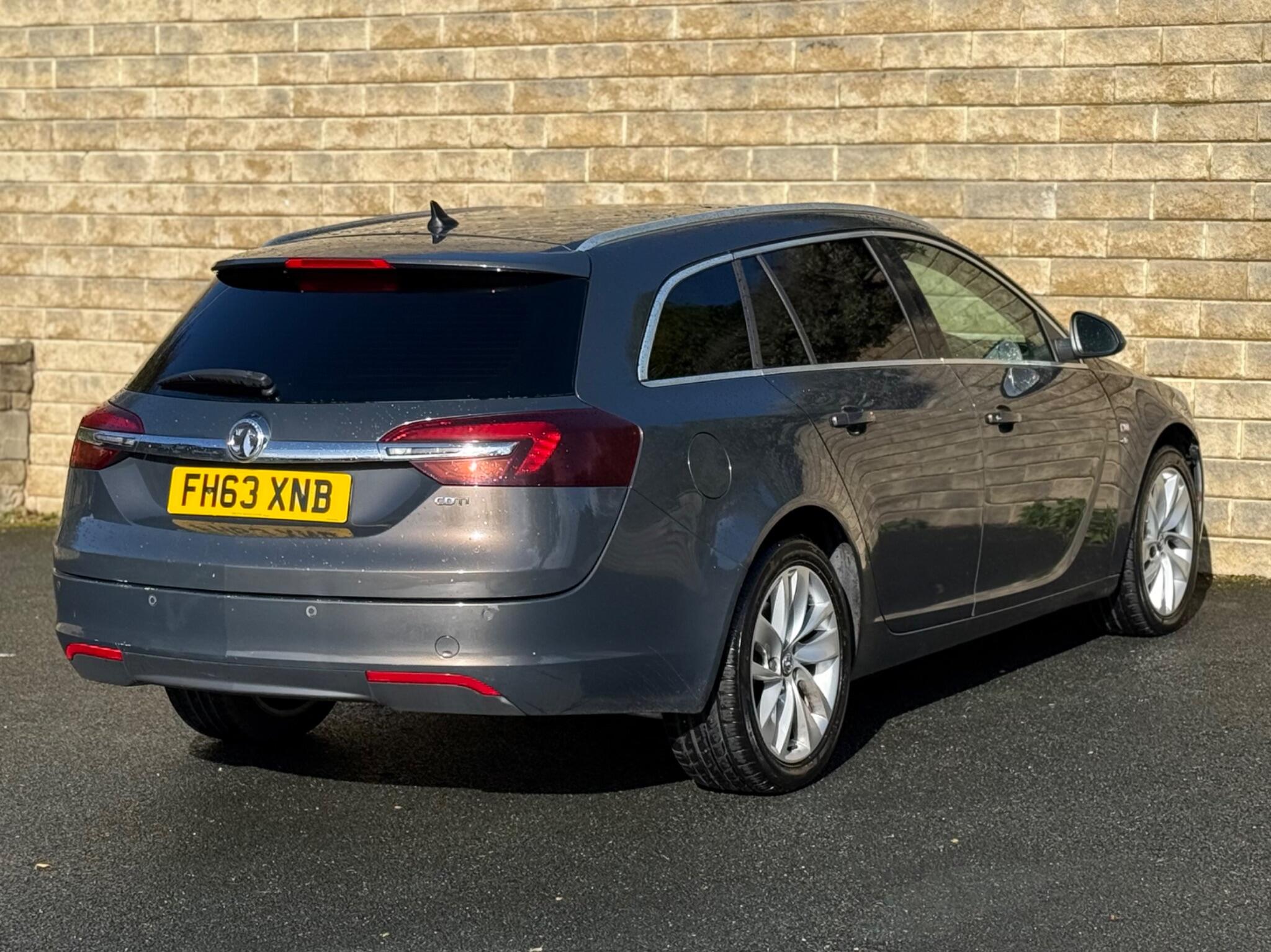 Vauxhall Insignia - Image 14