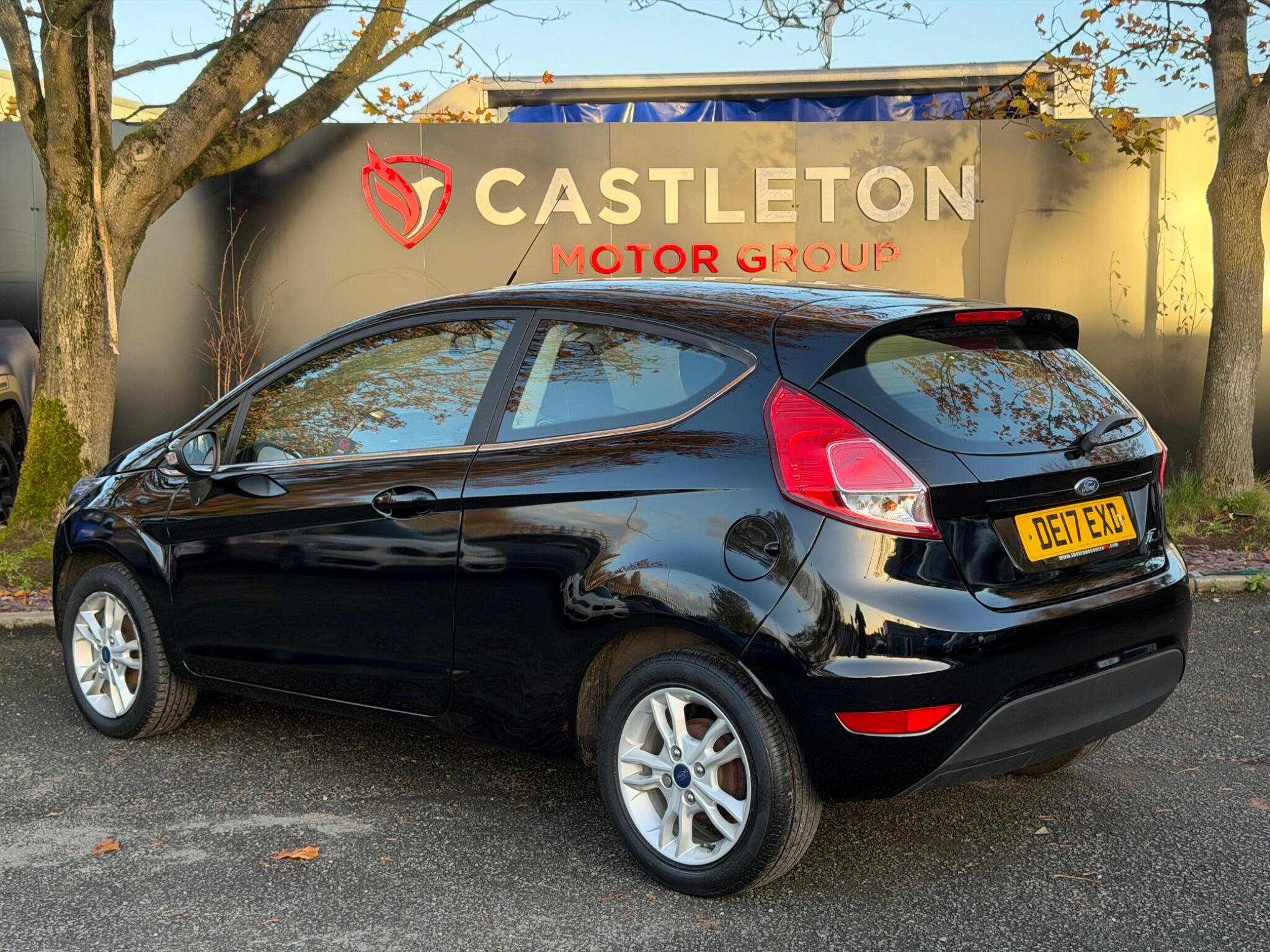 Ford Fiesta - Image 10