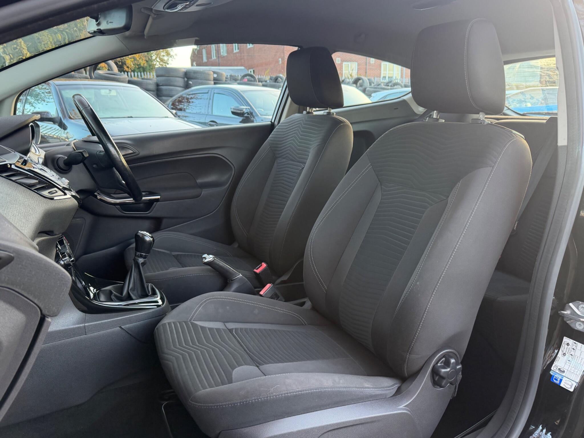 Ford Fiesta - Image 14