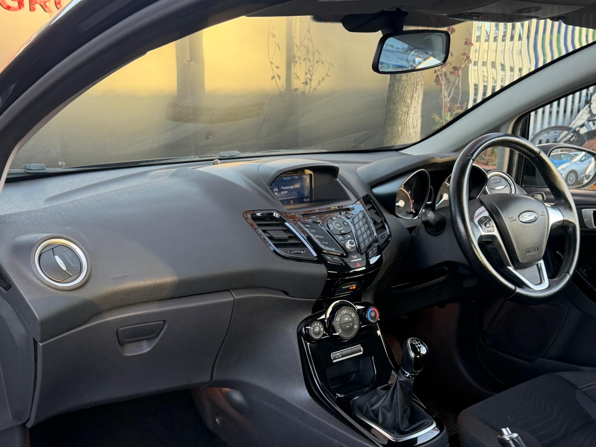 Ford Fiesta - Image 15