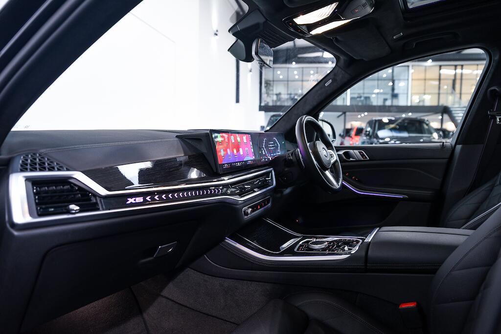 BMW X5 - Image 13