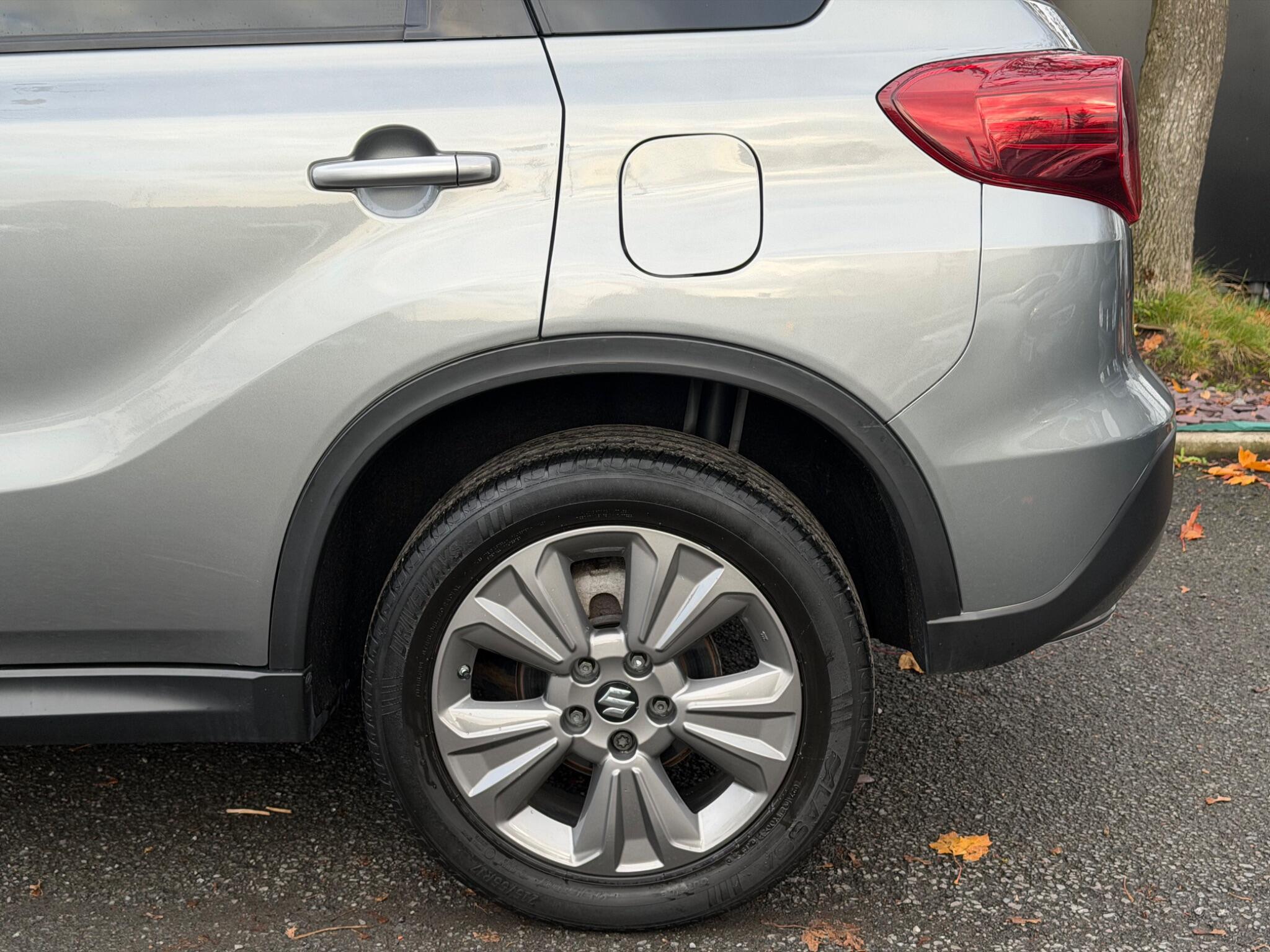 Suzuki Vitara - Image 14
