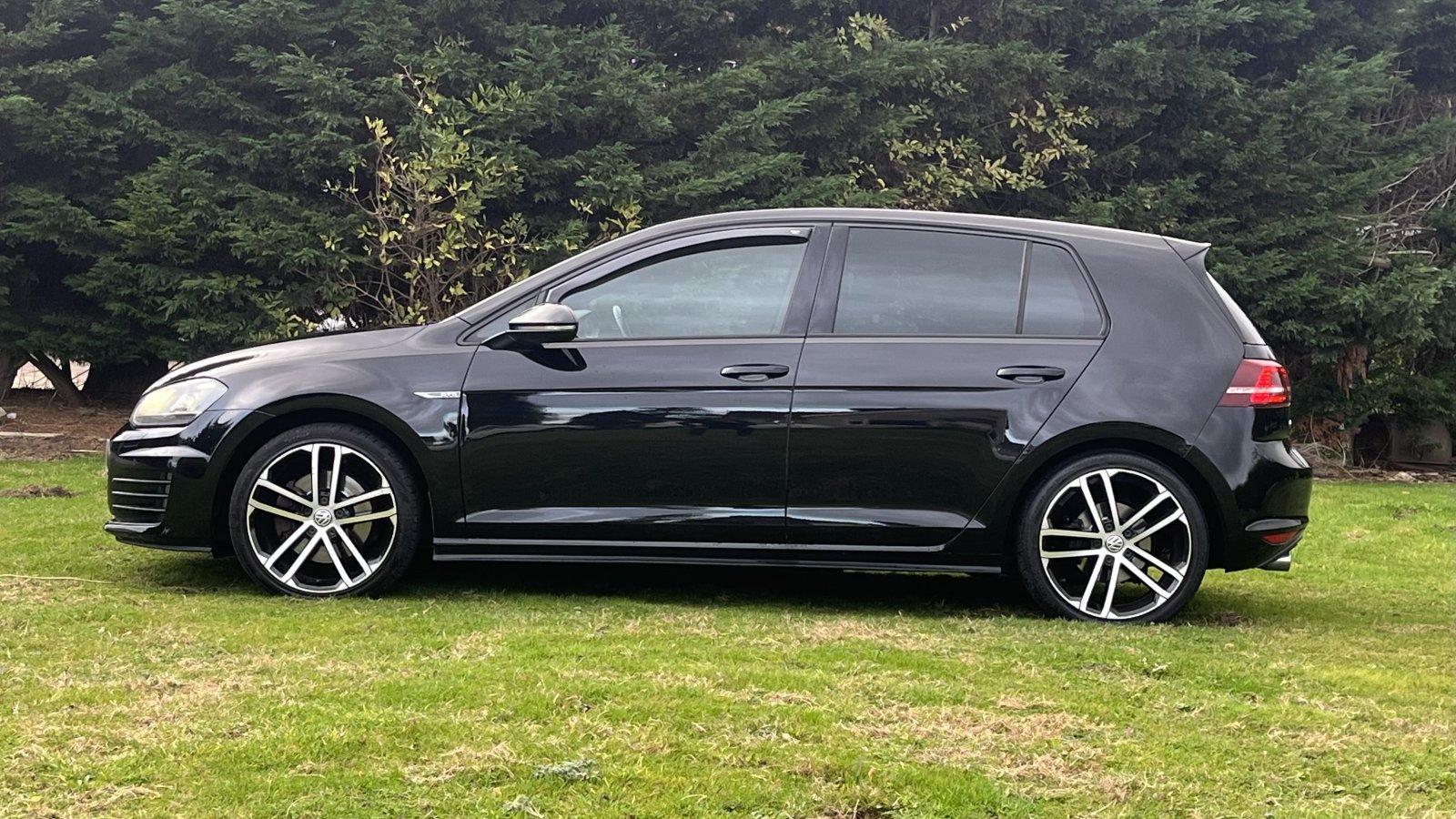 Volkswagen Golf - Image 5