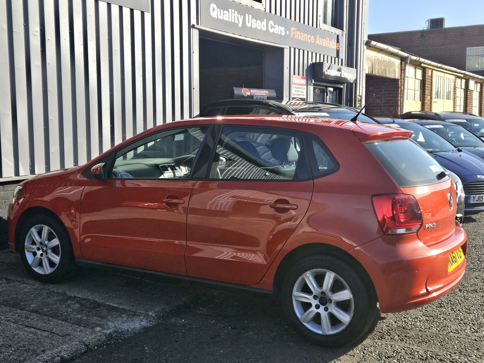 Volkswagen Polo - Image 8