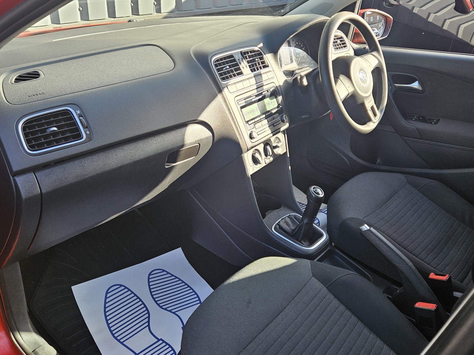 Volkswagen Polo - Image 16