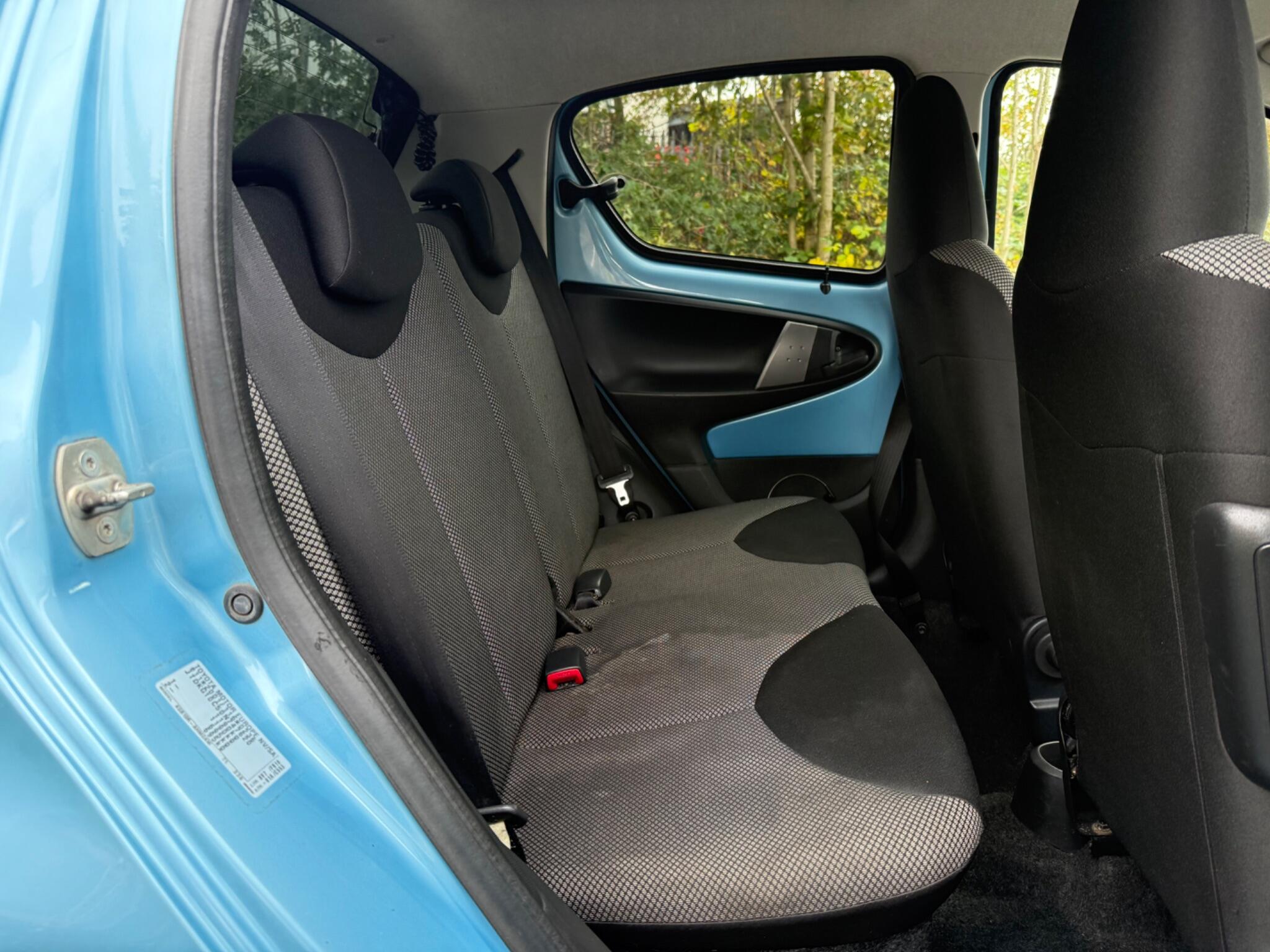 Toyota Aygo - Image 10